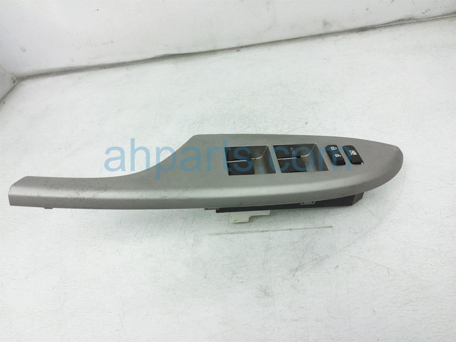 $50 Toyota MASTER WINDOW CONTROL SWITCH $50 Toyota MASTER WINDOW CONTROL SWITCH