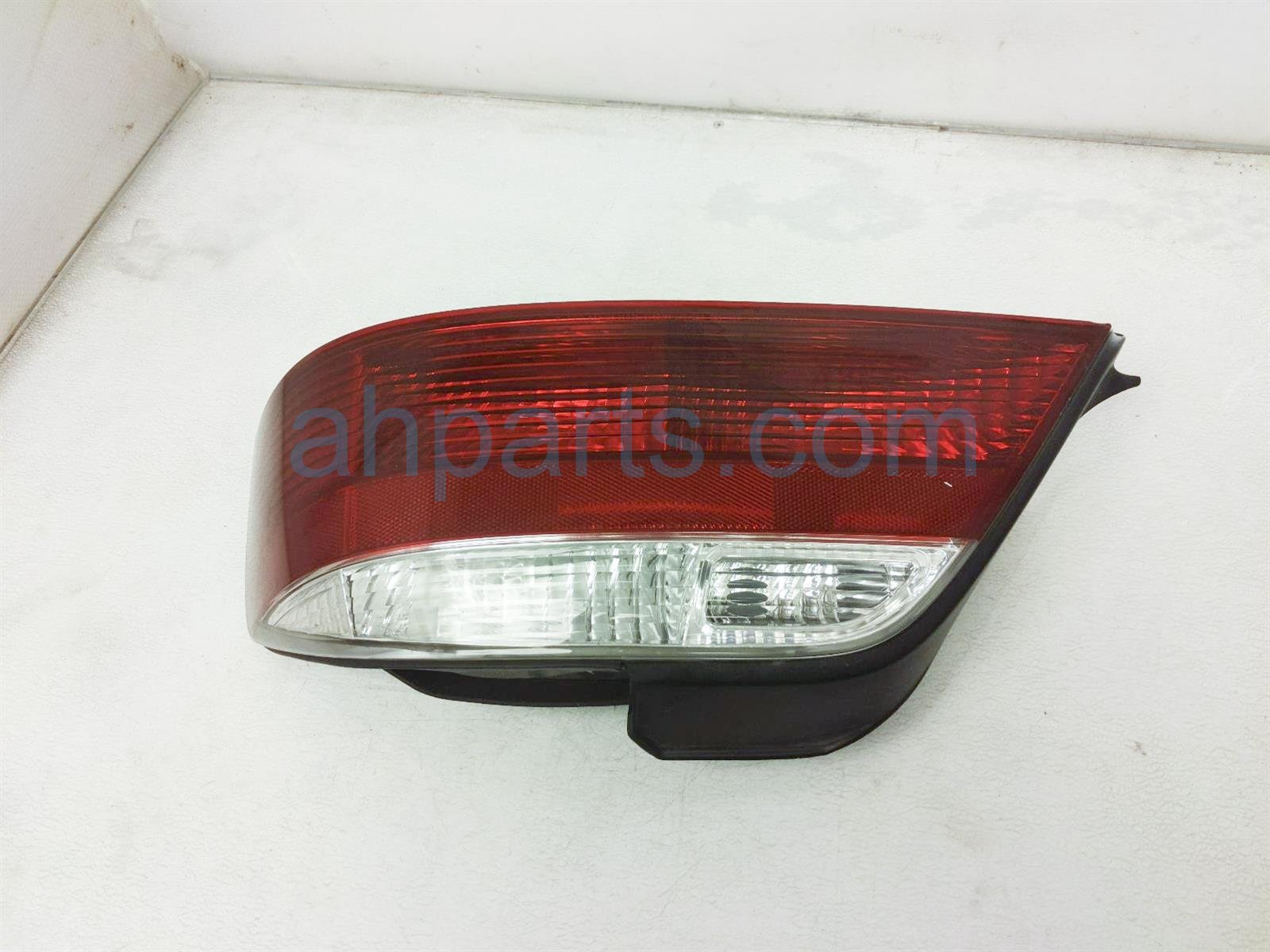 $79 Acura RH TAIL LAMP (ON BODY)