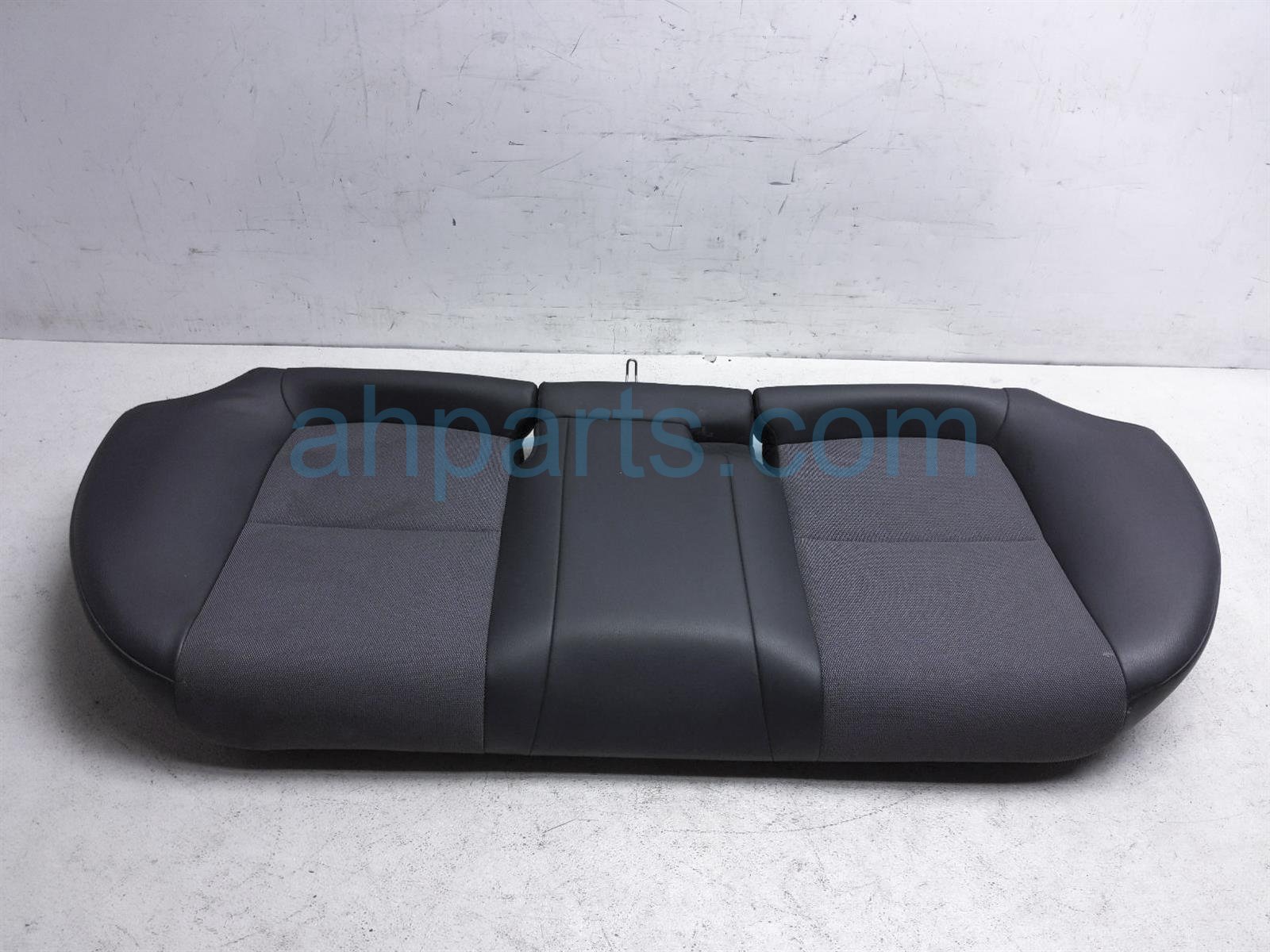 $95 Honda REAR SEAT BOTTOM CUSHION - BLACK $95 Honda REAR SEAT BOTTOM CUSHION - BLACK