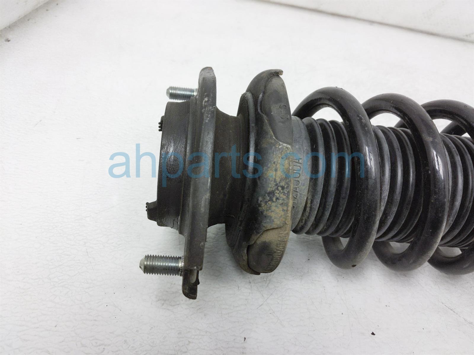 $30 Subaru RR/RH STRUT SHOCK + SPRING $30 Subaru RR/RH STRUT SHOCK + SPRING