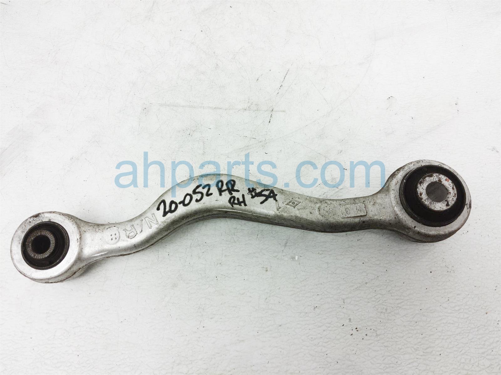 $30 Lexus RR/RH BACK UPPER CONTROL ARM $30 Lexus RR/RH BACK UPPER CONTROL ARM