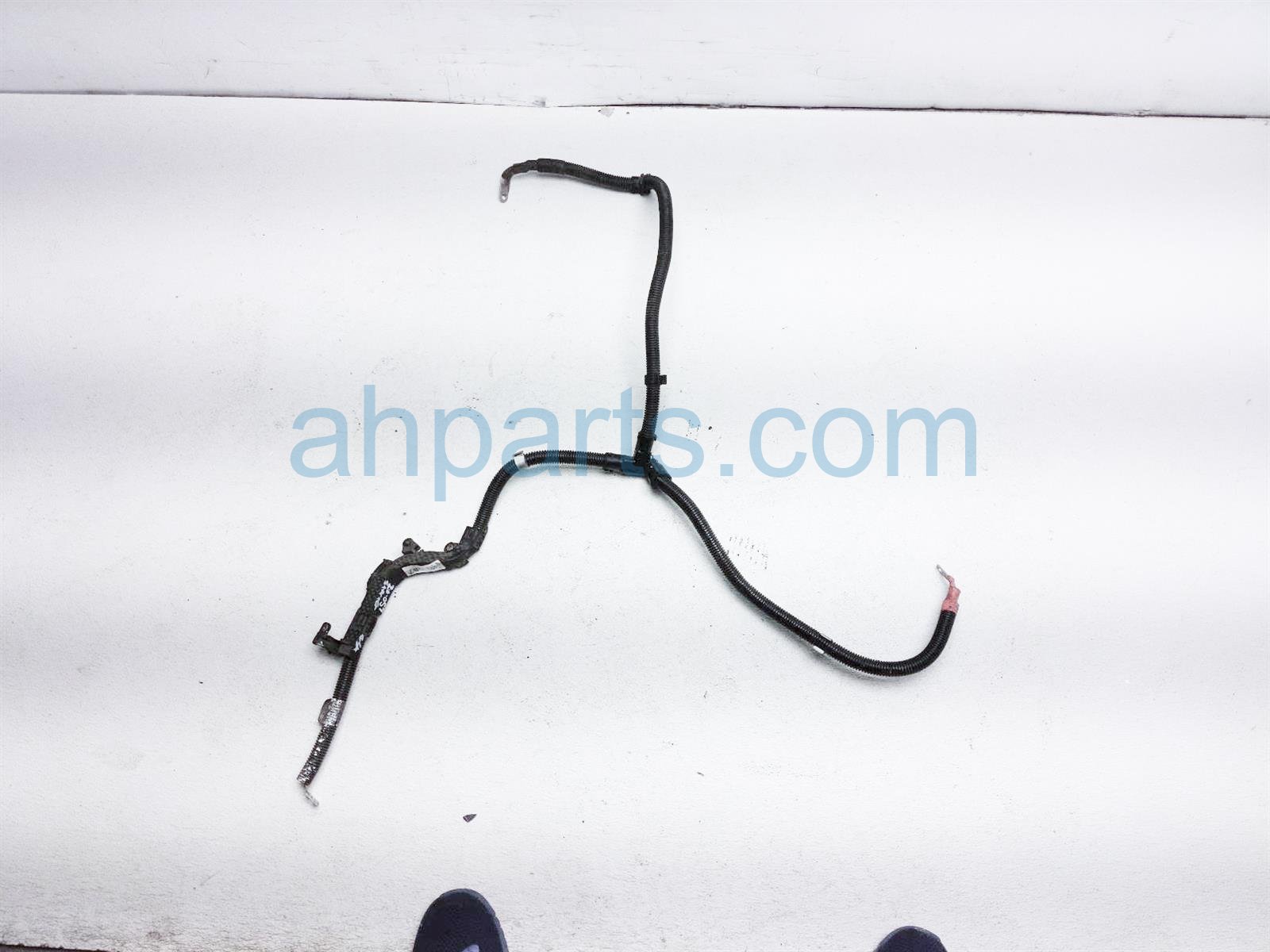 $40 BMW POSITVE BATTERY CABLE $40 BMW POSITVE BATTERY CABLE