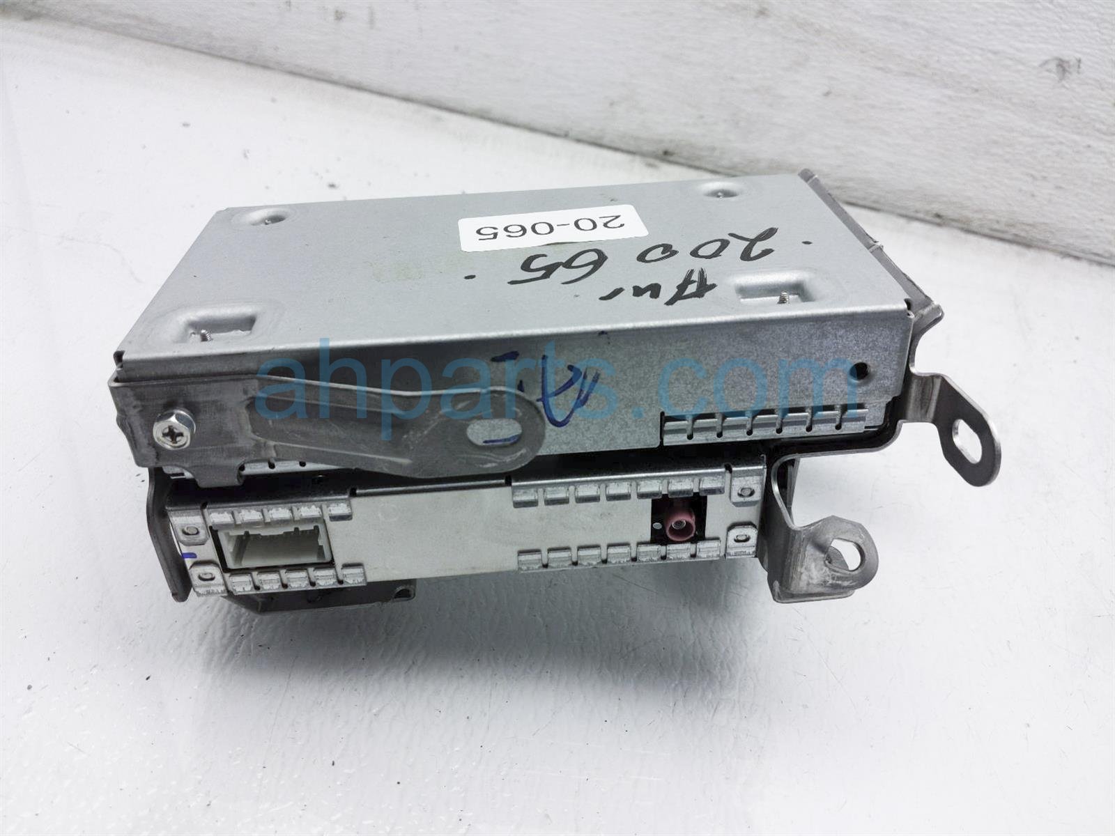 $49 Infiniti RADIO TUNER +TELE POWER CONTROL UNIT $49 Infiniti RADIO TUNER +TELE POWER CONTROL UNIT