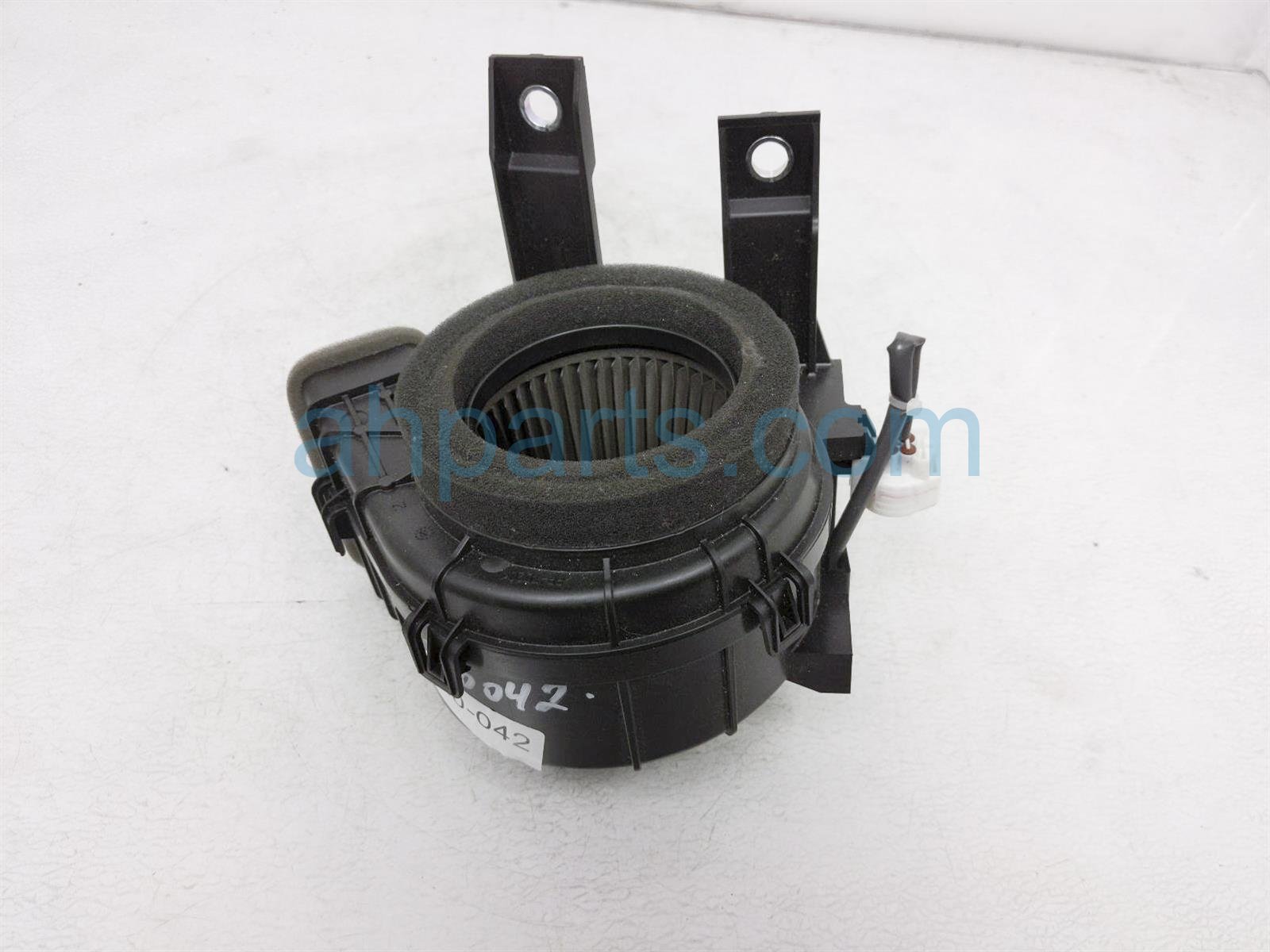 Sold 2017 Toyota Prius Air Battery Blower Motor G9230 47080 Replacement Sold 2017 Toyota Prius Air Battery Blower Motor G9230 47080 Replacement thumbnail