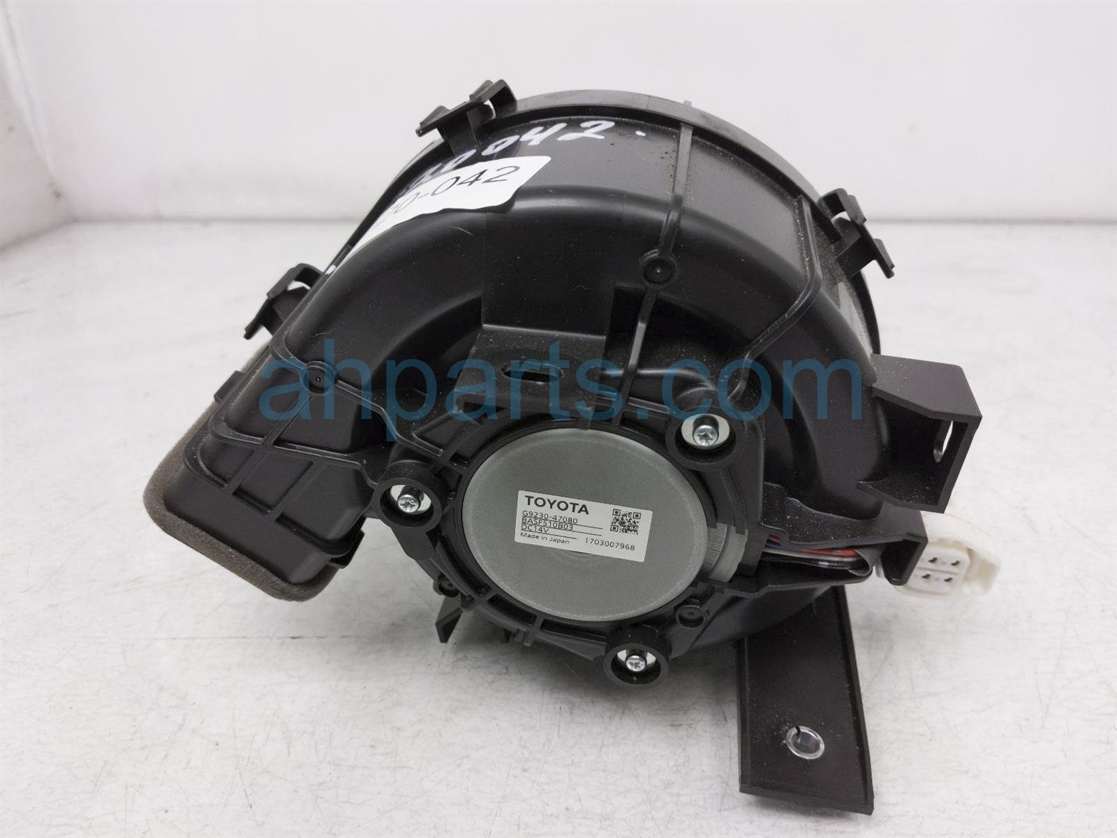 Sold 2017 Toyota Prius Air Battery Blower Motor G9230 47080 Replacement Sold 2017 Toyota Prius Air Battery Blower Motor G9230 47080 Replacement thumbnail