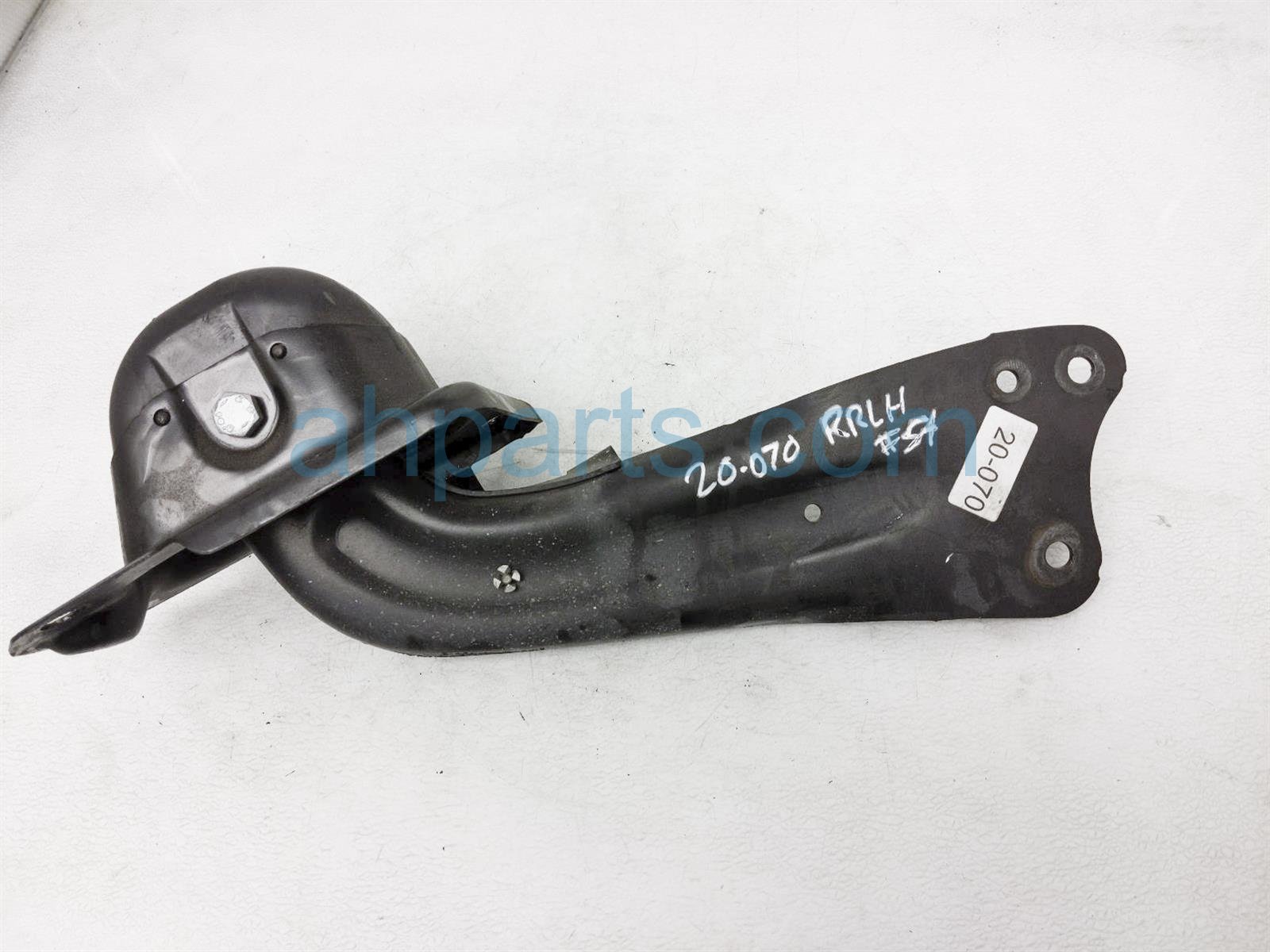 $25 Volkswagen RR/LH TRAILING CONTROL ARM $25 Volkswagen RR/LH TRAILING CONTROL ARM