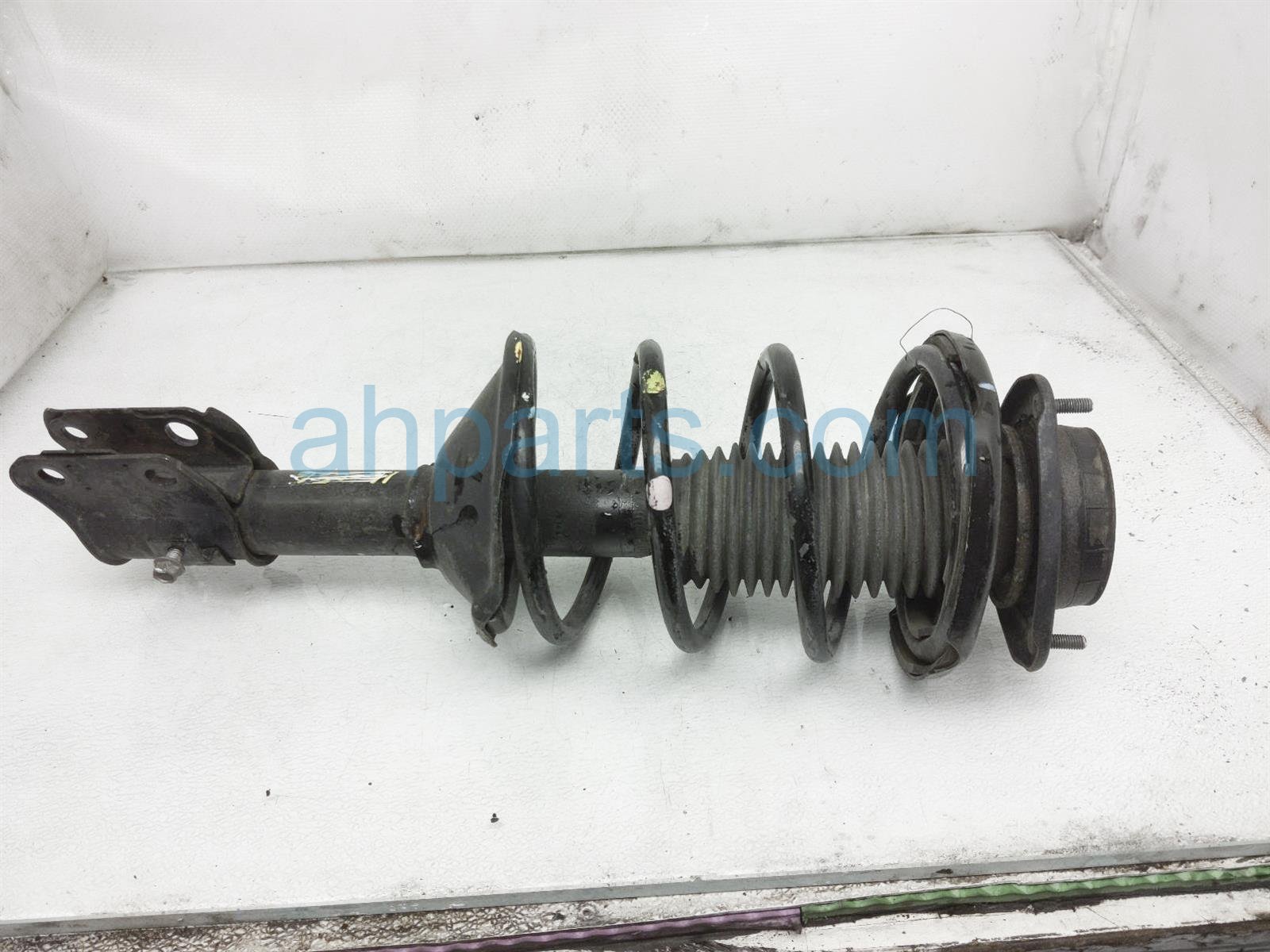$25 Subaru FR/RH STRUT SHOCK + SPRING $25 Subaru FR/RH STRUT SHOCK + SPRING