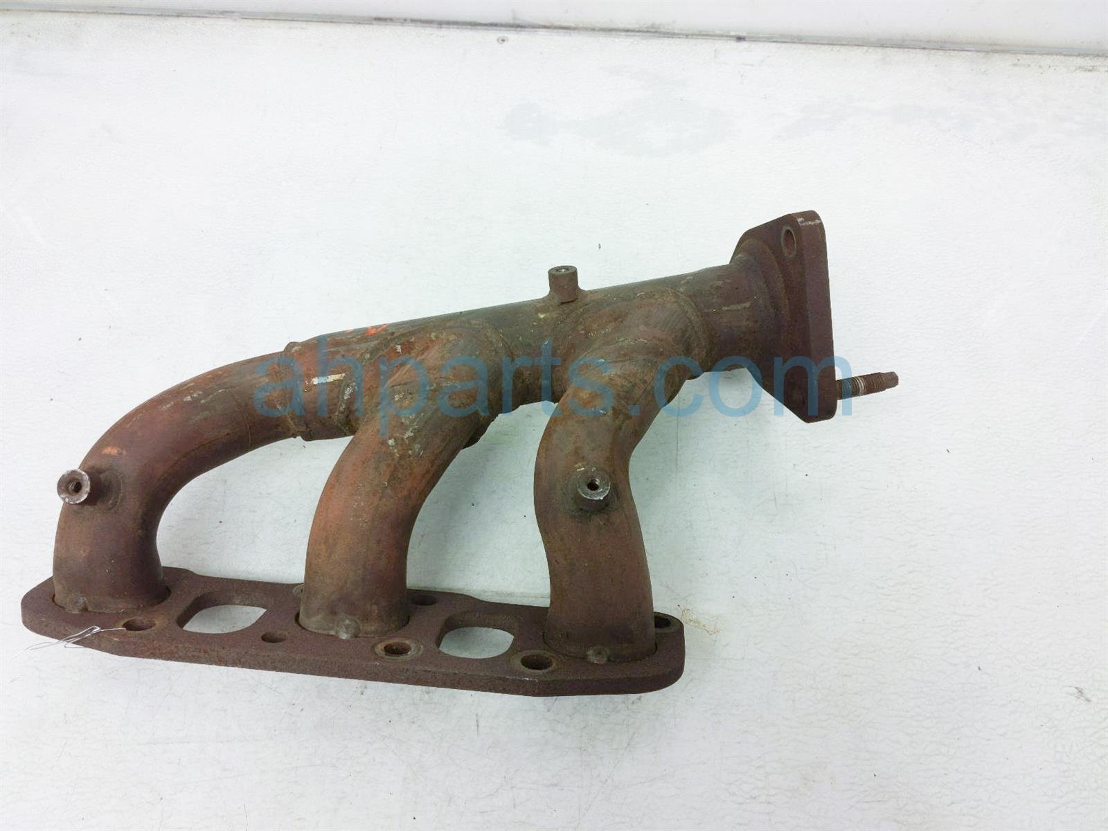 $40 Nissan RIGHT EXHAUST MANIFOLD $40 Nissan RIGHT EXHAUST MANIFOLD