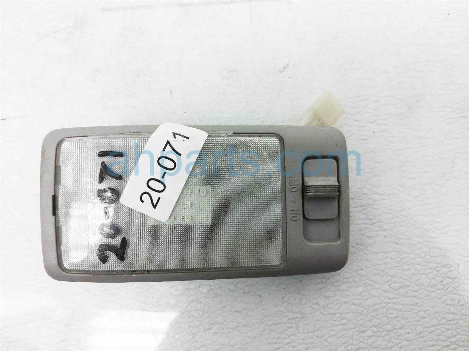 $15 Subaru CENTER MAP LIGHT - GRAY $15 Subaru CENTER MAP LIGHT - GRAY