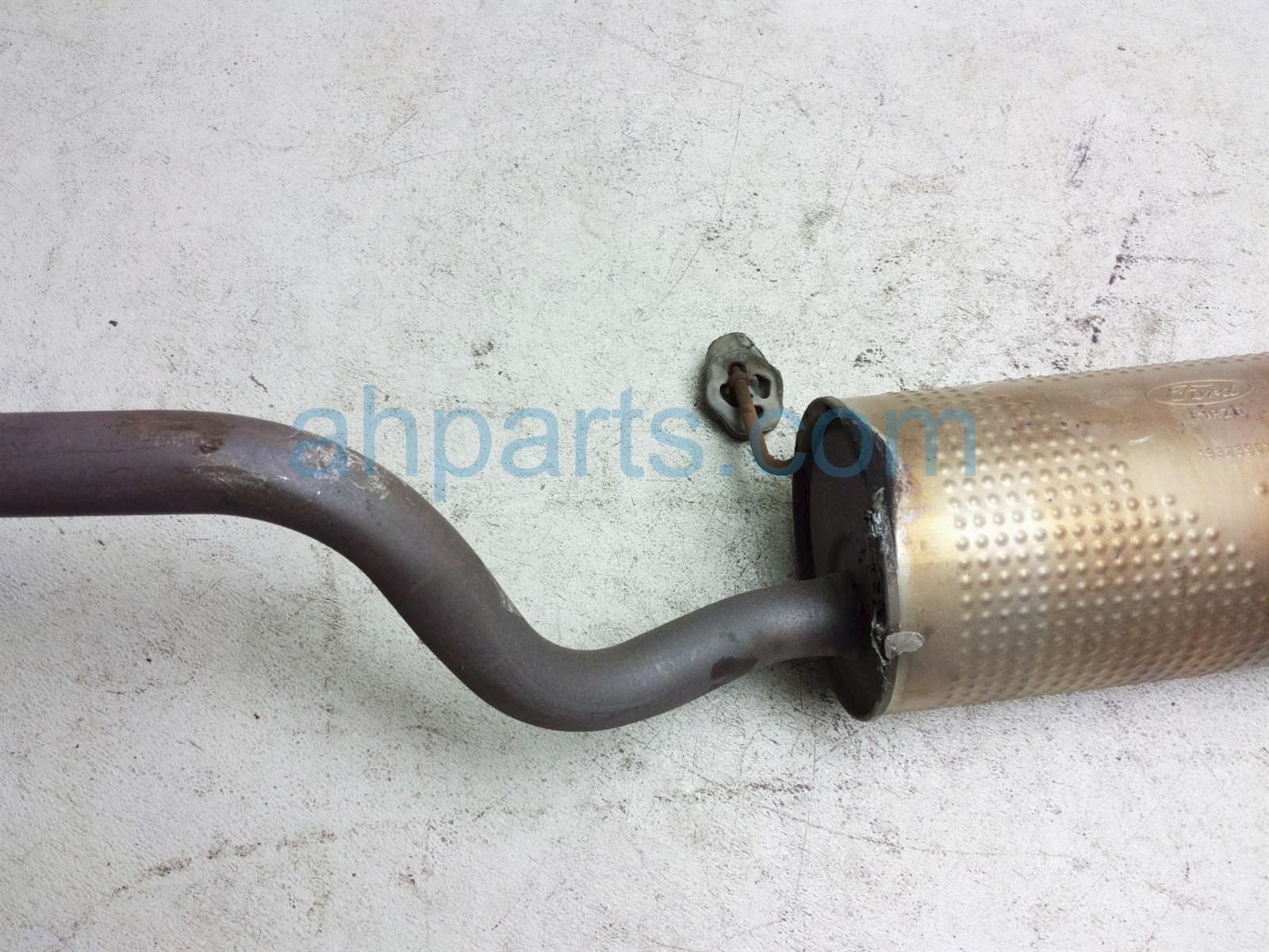 2018 Ford Ecosport Exhaust Tail Pipe + Muffler Assy GN1Z-5230-E,