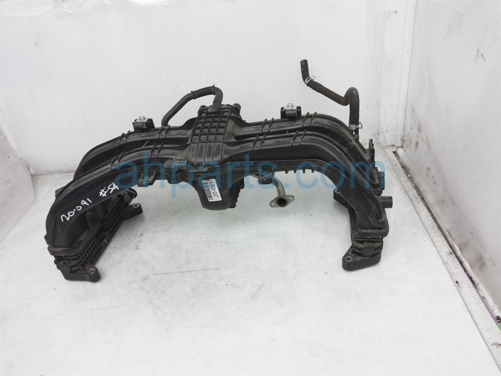 $70 Subaru UPPER INTAKE MANIFOLD $70 Subaru UPPER INTAKE MANIFOLD