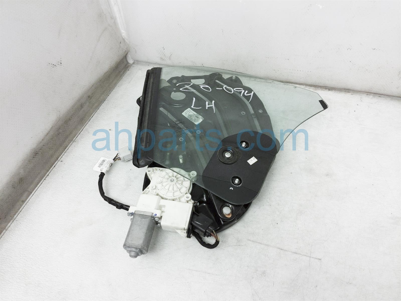 $149 Ford LH QUARTER WINDOW GLASS $149 Ford LH QUARTER WINDOW GLASS