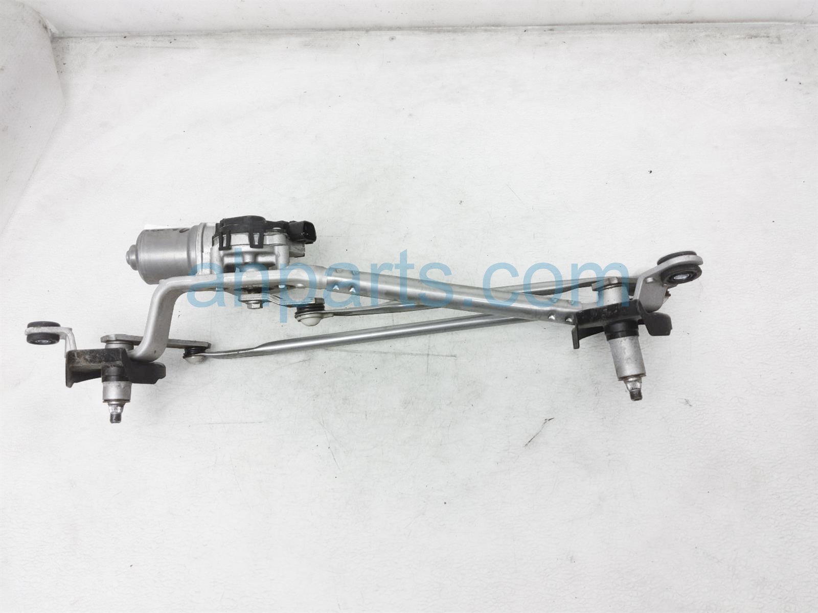 $95 Subaru FRONT WINDSHIELD WIPER MOTOR $95 Subaru FRONT WINDSHIELD WIPER MOTOR