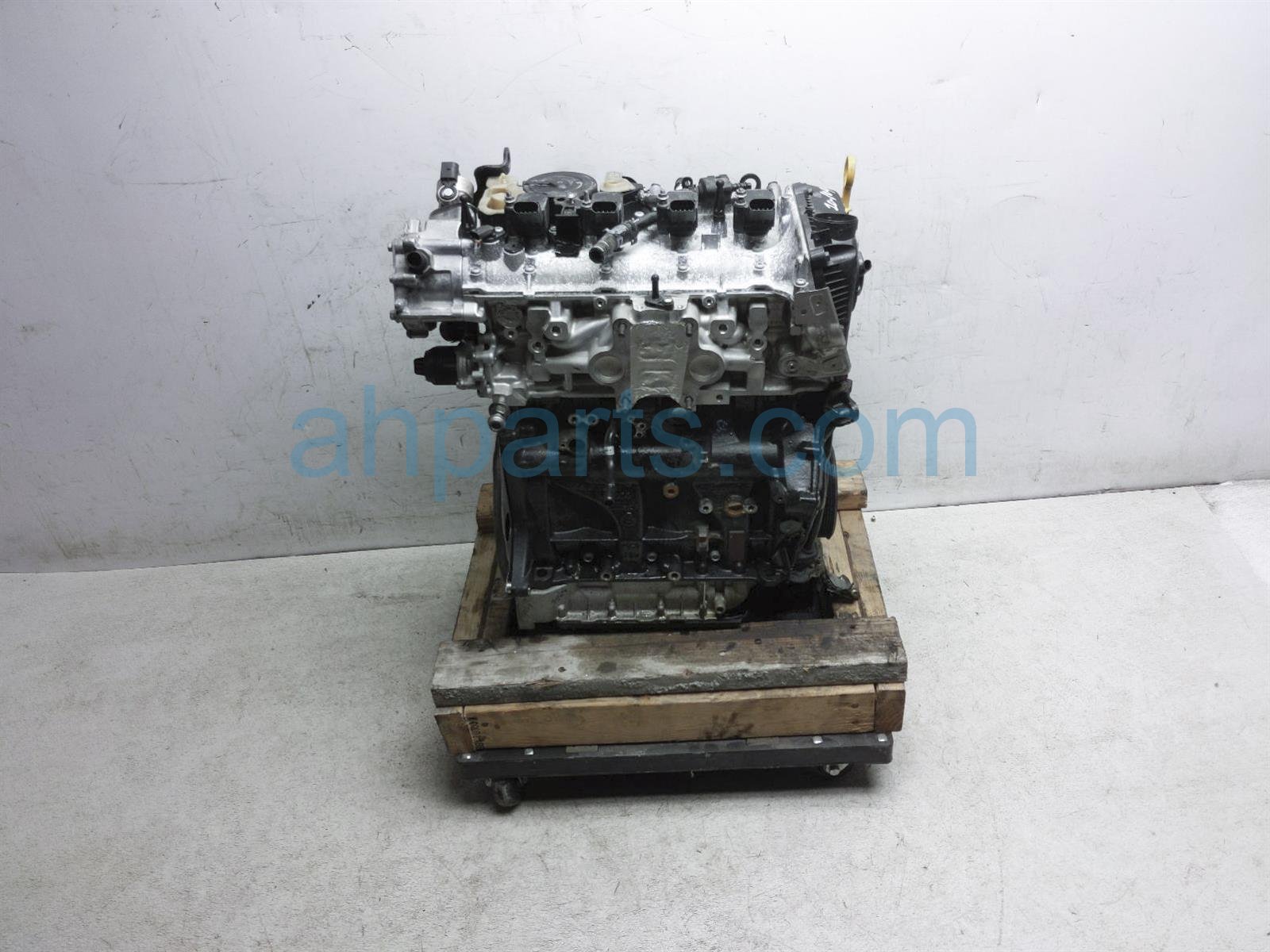 $300 Volkswagen CORE CORE MOTOR CRACKED ENGINE BLOCK $300 Volkswagen CORE CORE MOTOR CRACKED ENGINE BLOCK