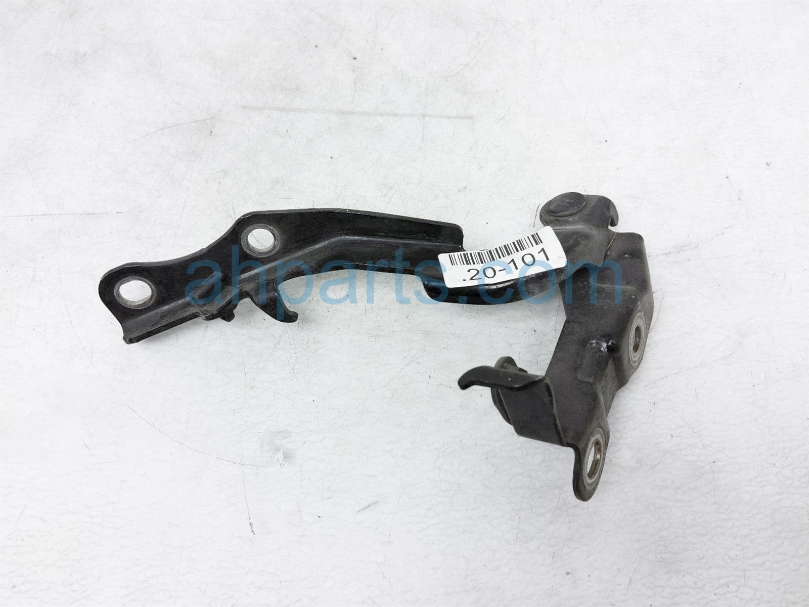 $15 Lexus RH HOOD HINGE $15 Lexus RH HOOD HINGE