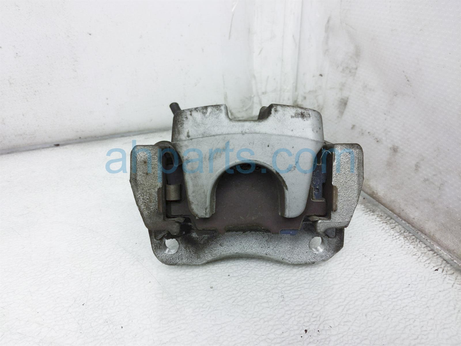 $35 Toyota RR/RH BRAKE CALIPER $35 Toyota RR/RH BRAKE CALIPER