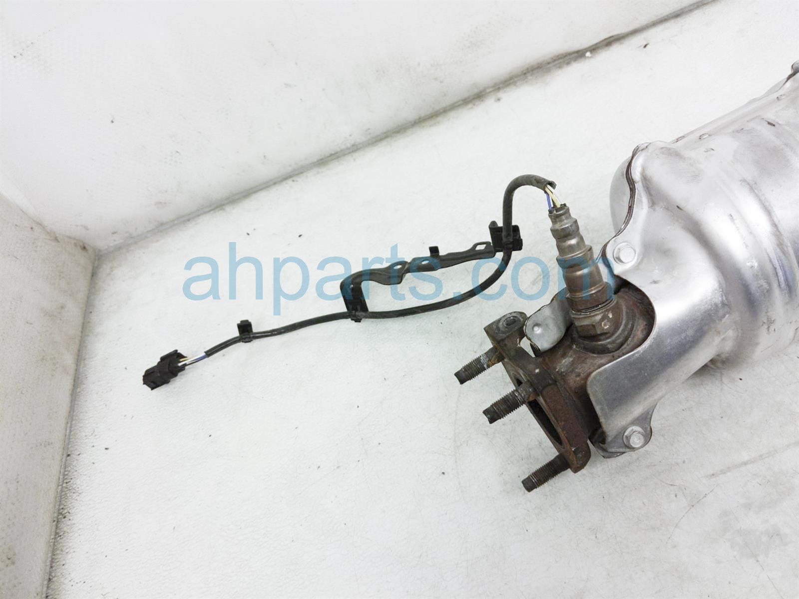 $35 Honda REAR LOWER MANIFOLD OXYGEN SENSOR $35 Honda REAR LOWER MANIFOLD OXYGEN SENSOR