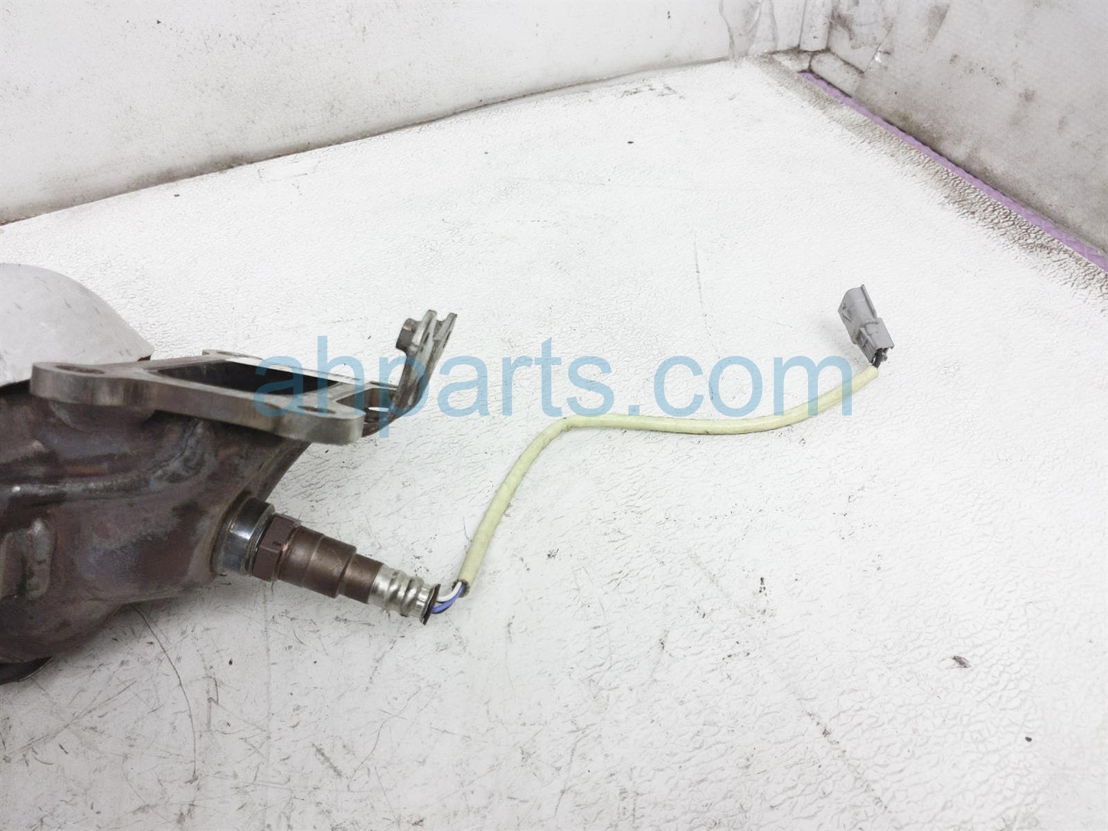 $25 Nissan FRONT UPPER OXYGEN SENSOR $25 Nissan FRONT UPPER OXYGEN SENSOR