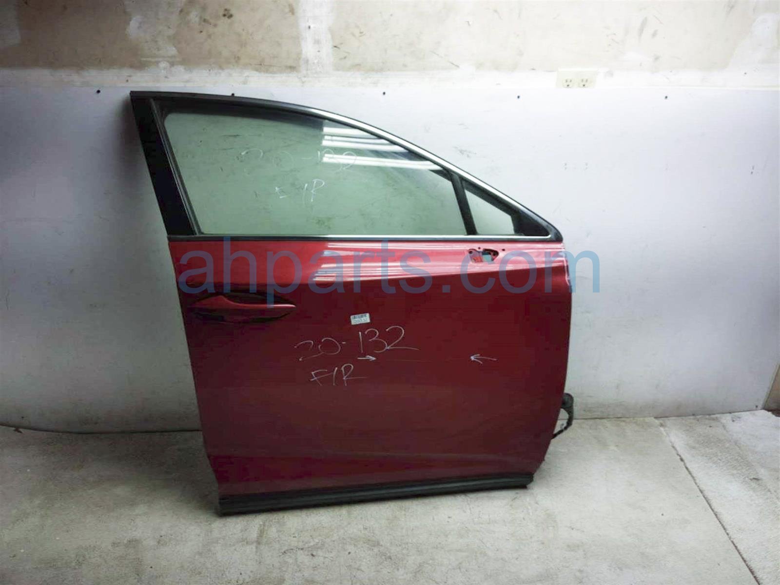 $749 Lexus FR/RH DOOR - RED - NO MIRROR / TRIM $749 Lexus FR/RH DOOR - RED - NO MIRROR / TRIM