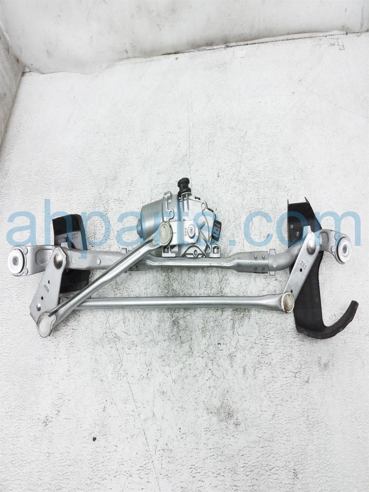 $69 Toyota WINDSHIELD WIPER MOTOR ASSY $69 Toyota WINDSHIELD WIPER MOTOR ASSY