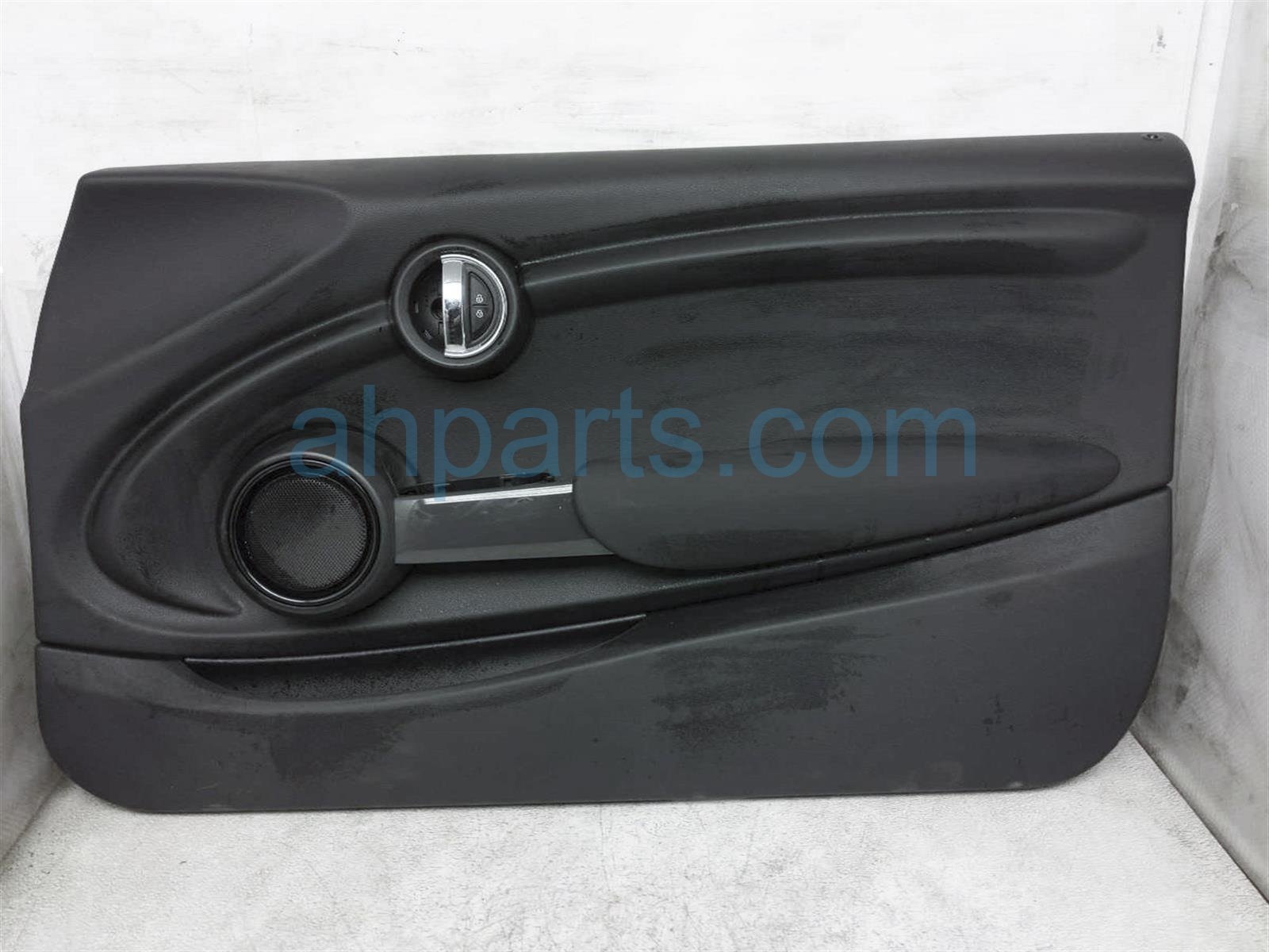 $75 BMW 2DR RH INTERIOR DOOR PANEL - BLACK $75 BMW 2DR RH INTERIOR DOOR PANEL - BLACK