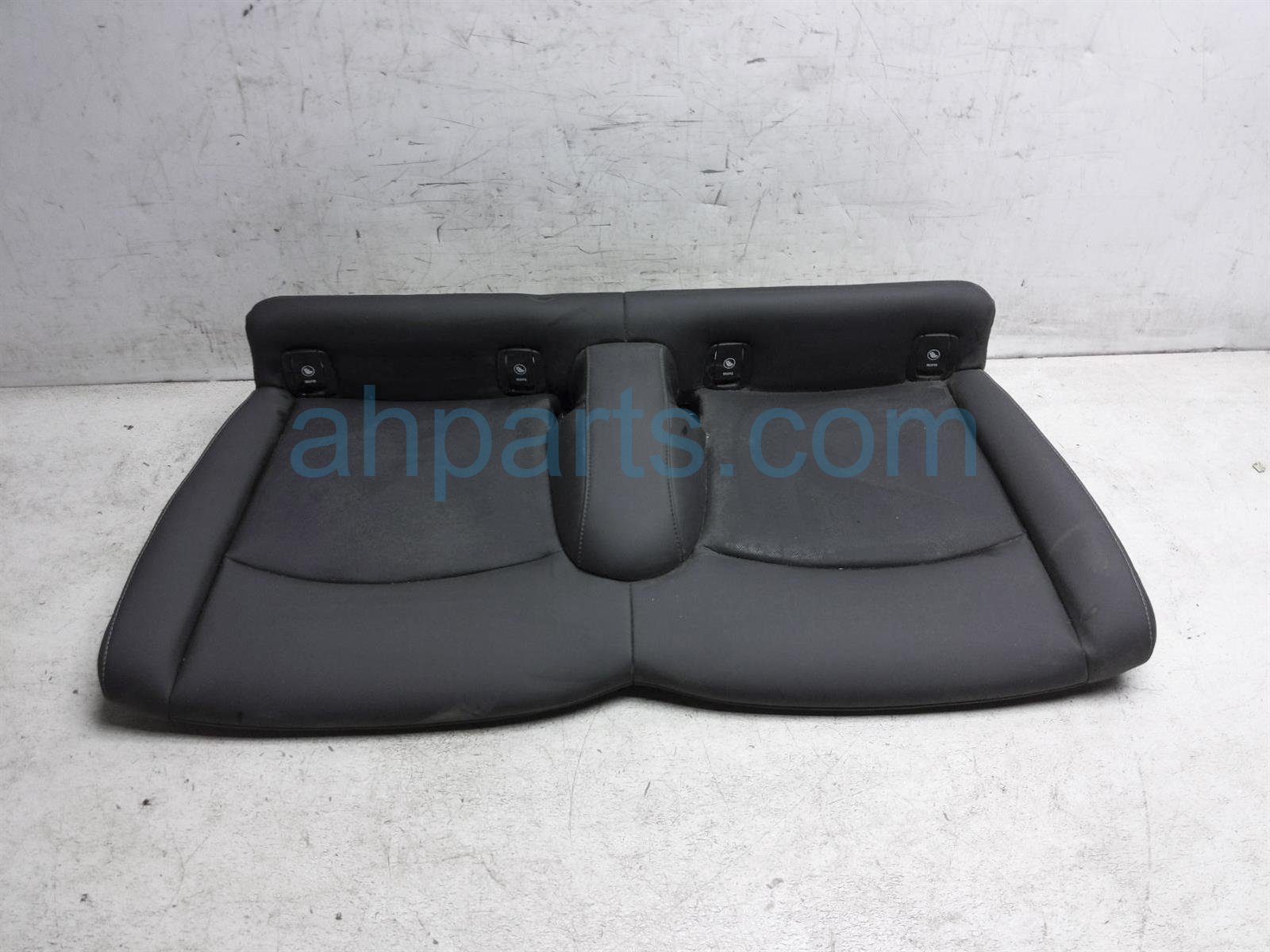 $99 BMW REAR SEAT BOTTOM CUSHION - BLACK VNL $99 BMW REAR SEAT BOTTOM CUSHION - BLACK VNL