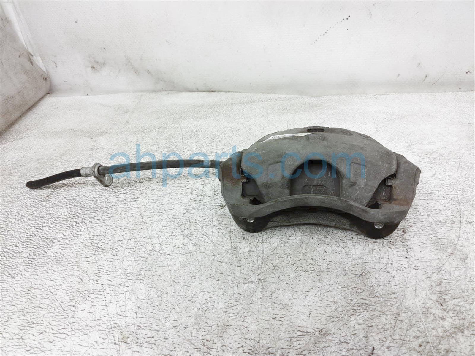 $62 Honda FR/RH BRAKE CALIPER $62 Honda FR/RH BRAKE CALIPER