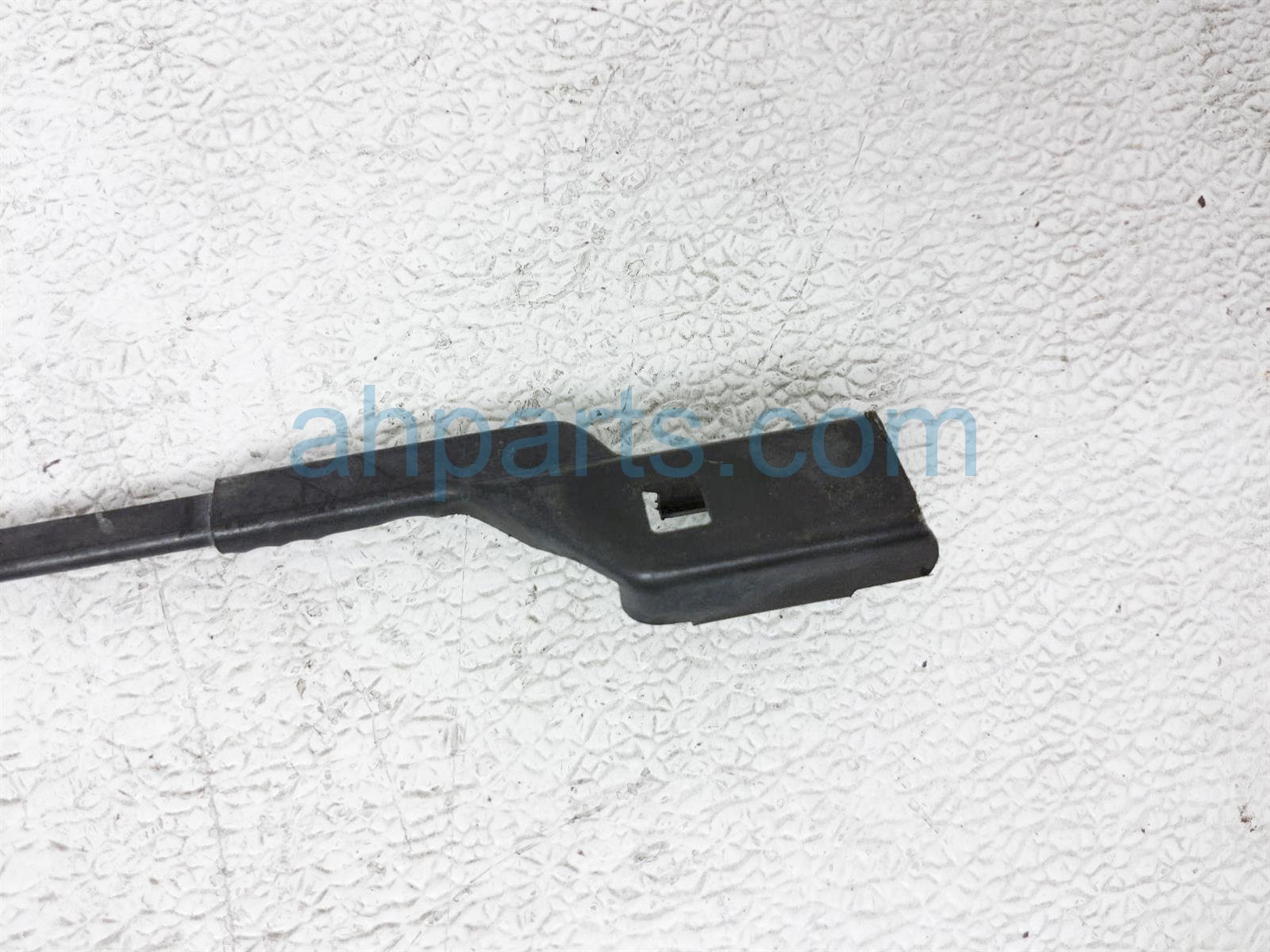 Sold 2017 Buick Encore Passenger Windshield Wiper Arm 95915123