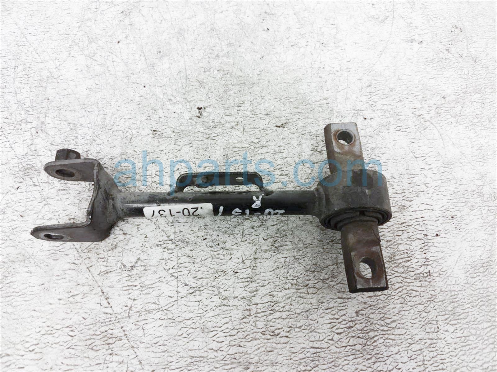 $15 Honda RR/RH UPPER CONTROL ARM $15 Honda RR/RH UPPER CONTROL ARM