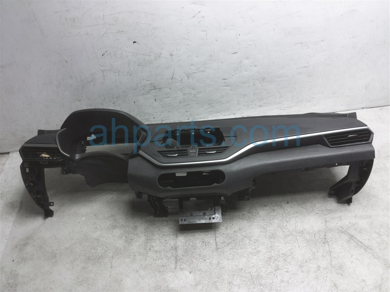 $275 Nissan DASHBOARD W/ AIRBAG $275 Nissan DASHBOARD W/ AIRBAG