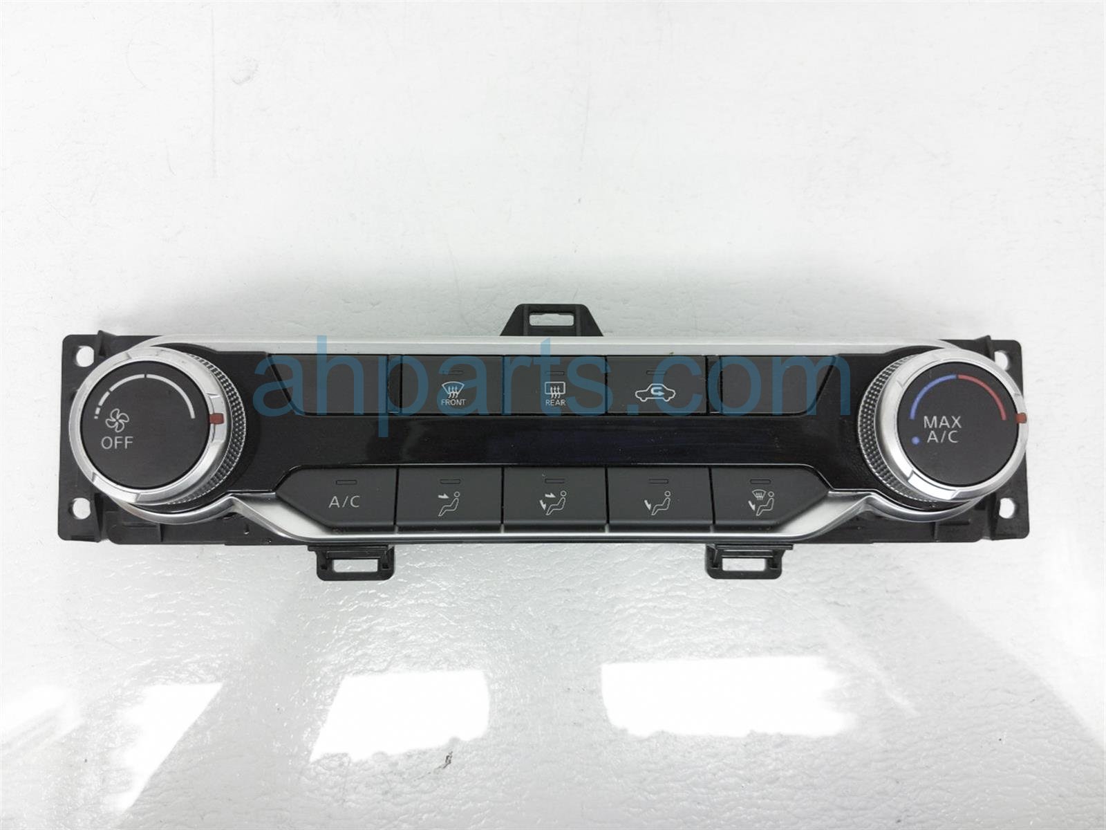 $50 Nissan HEATER/AC CONTROL(ON DASH) $50 Nissan HEATER/AC CONTROL(ON DASH)