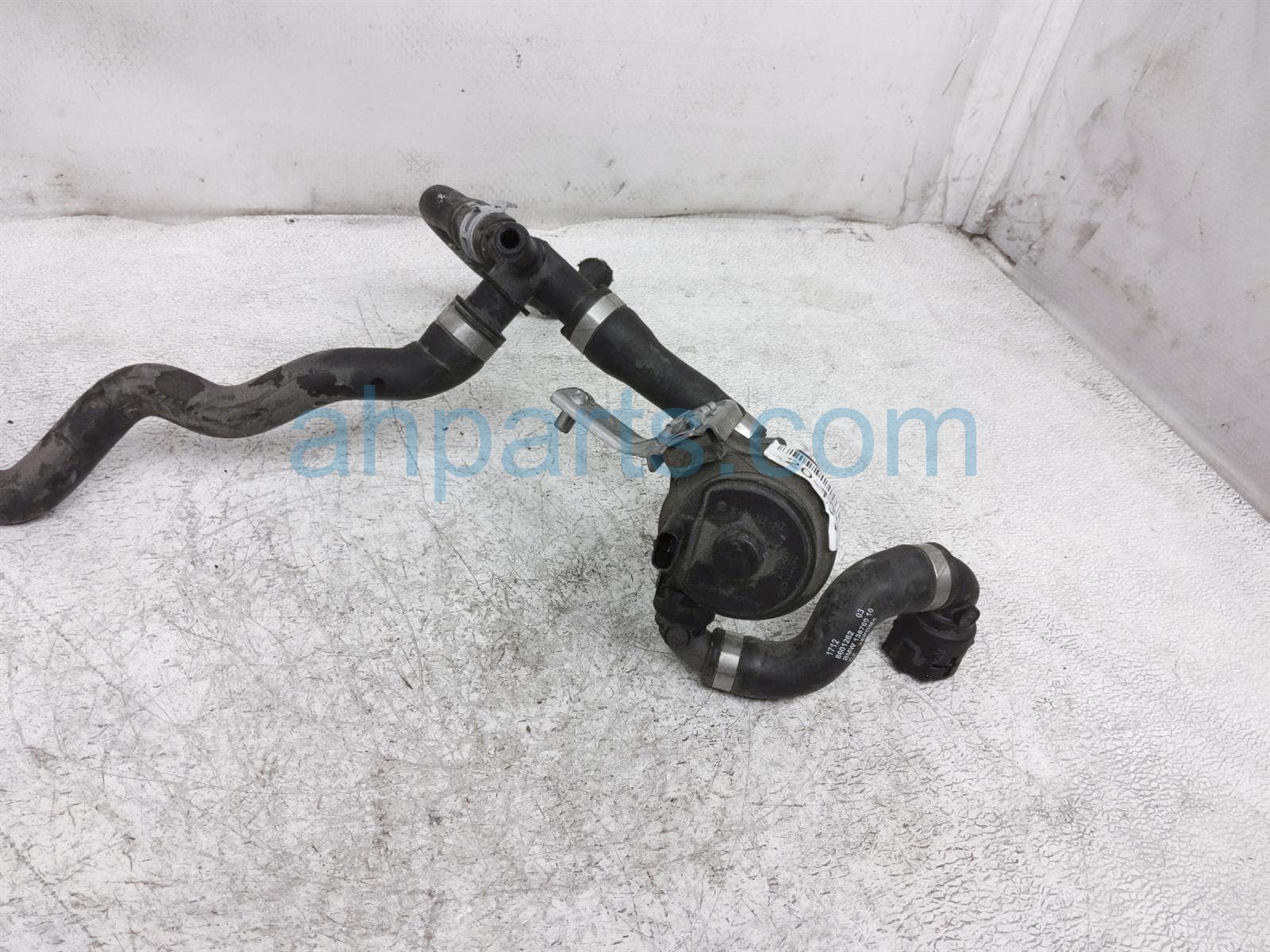 Sold 2019 BMW Mini Cooper Auxiliary Water Pump 860532202