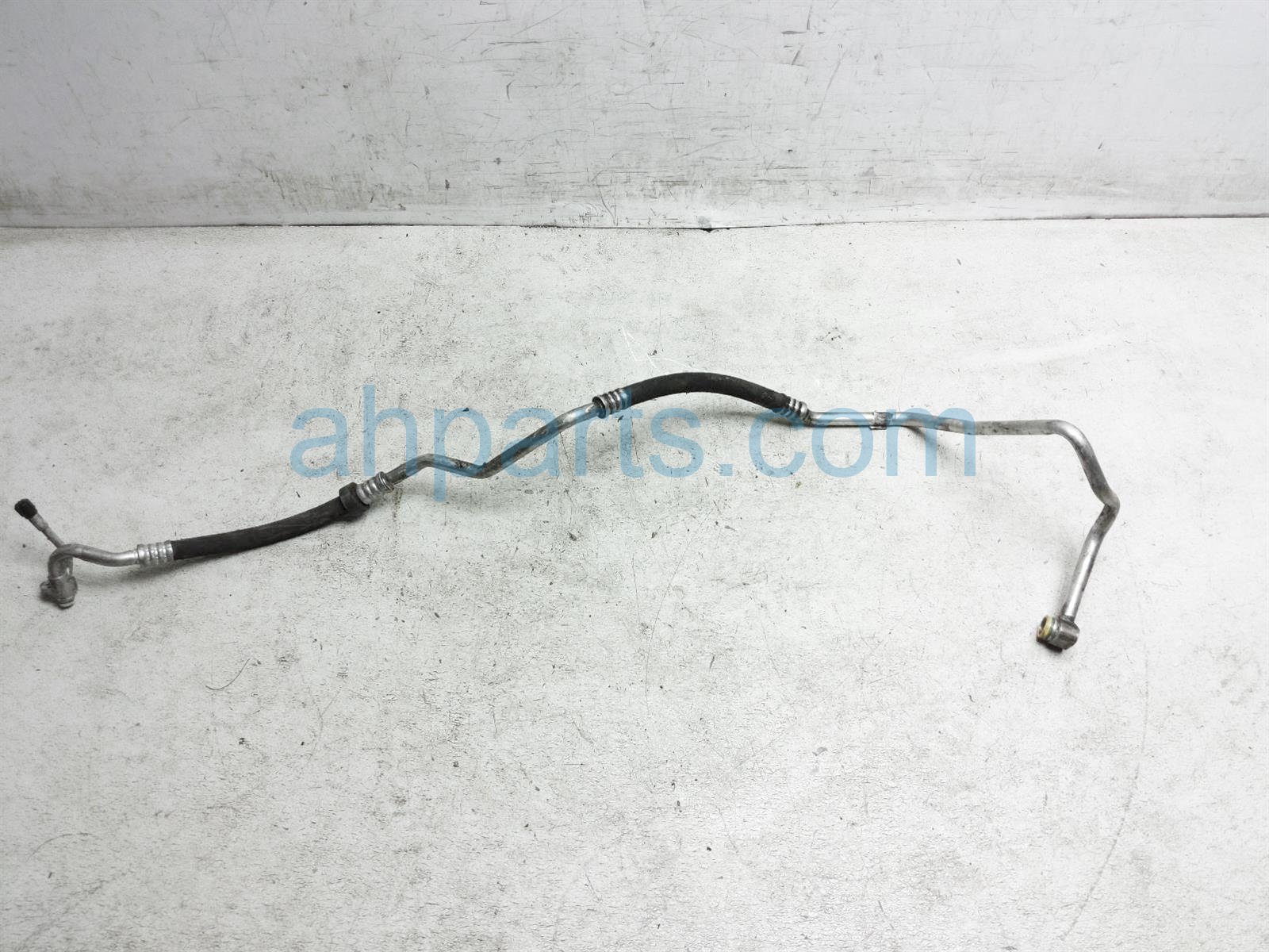 $40 BMW AC DISCHARGE PIPE