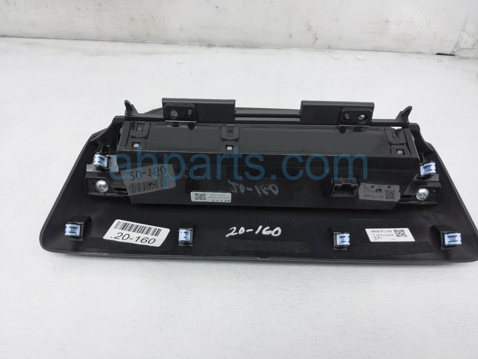 Sold 2019 Subaru Crosstrek Clock & Temerature Display 66067FL100