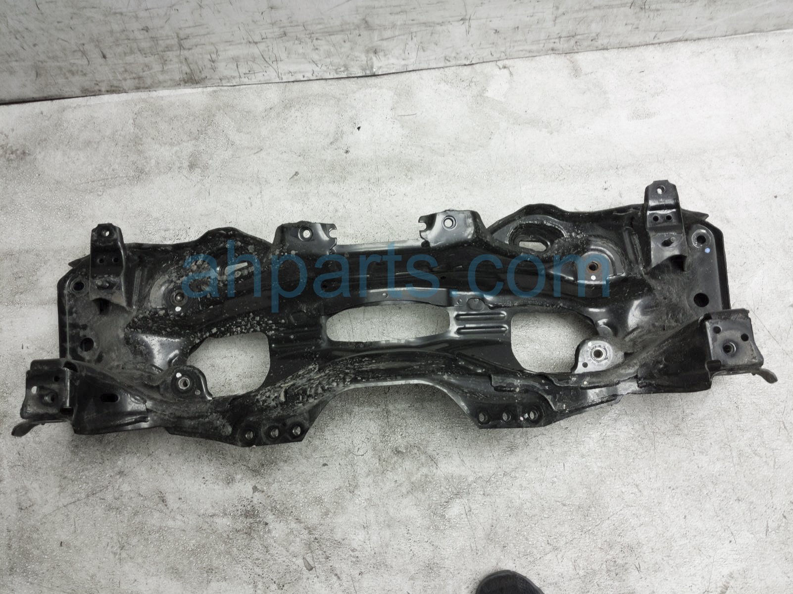 $124 Subaru FRONT SUB FRAME / CRADLE $124 Subaru FRONT SUB FRAME / CRADLE