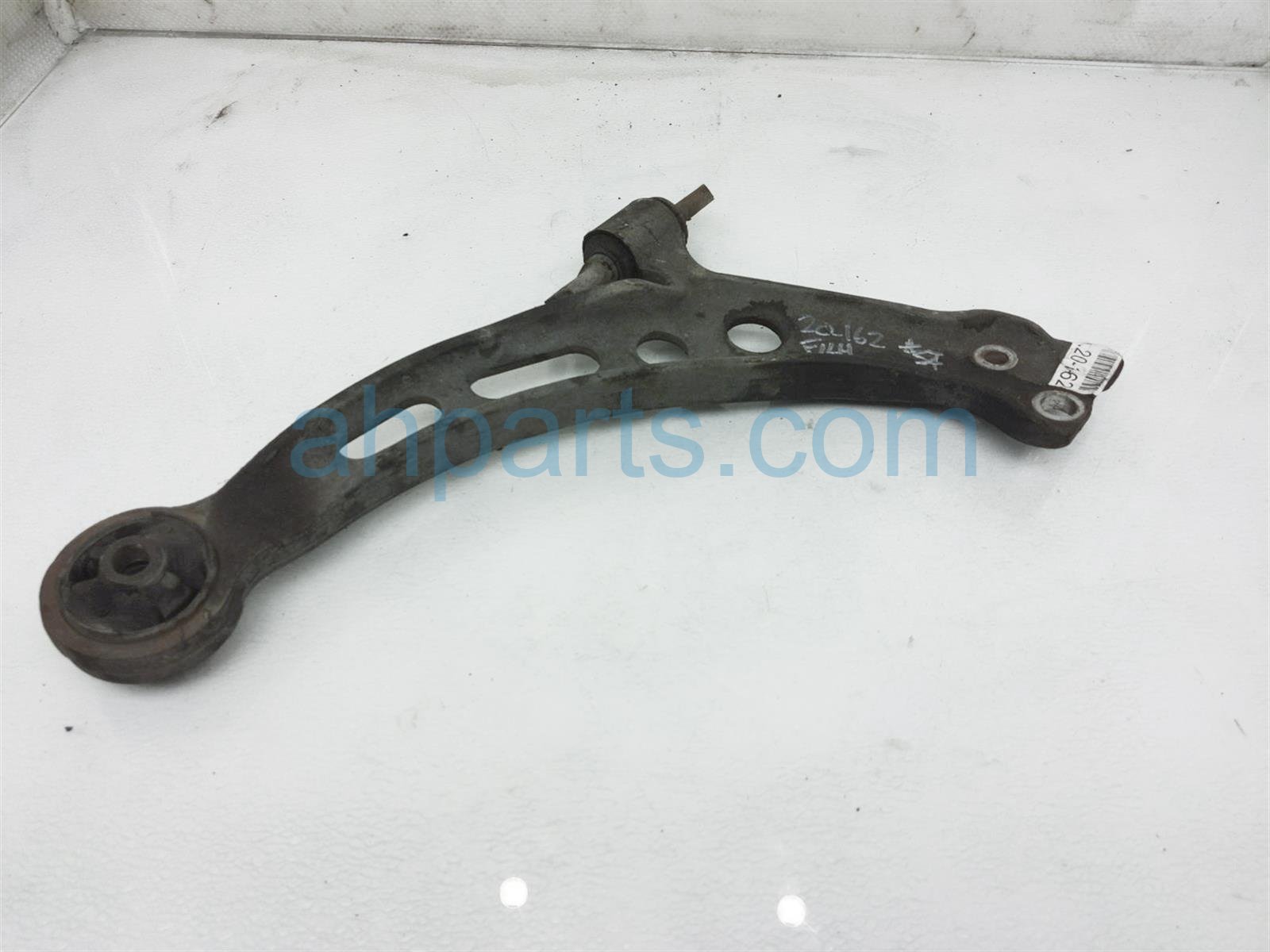 $40 Lexus FR/LH LOWER CONTROL ARM