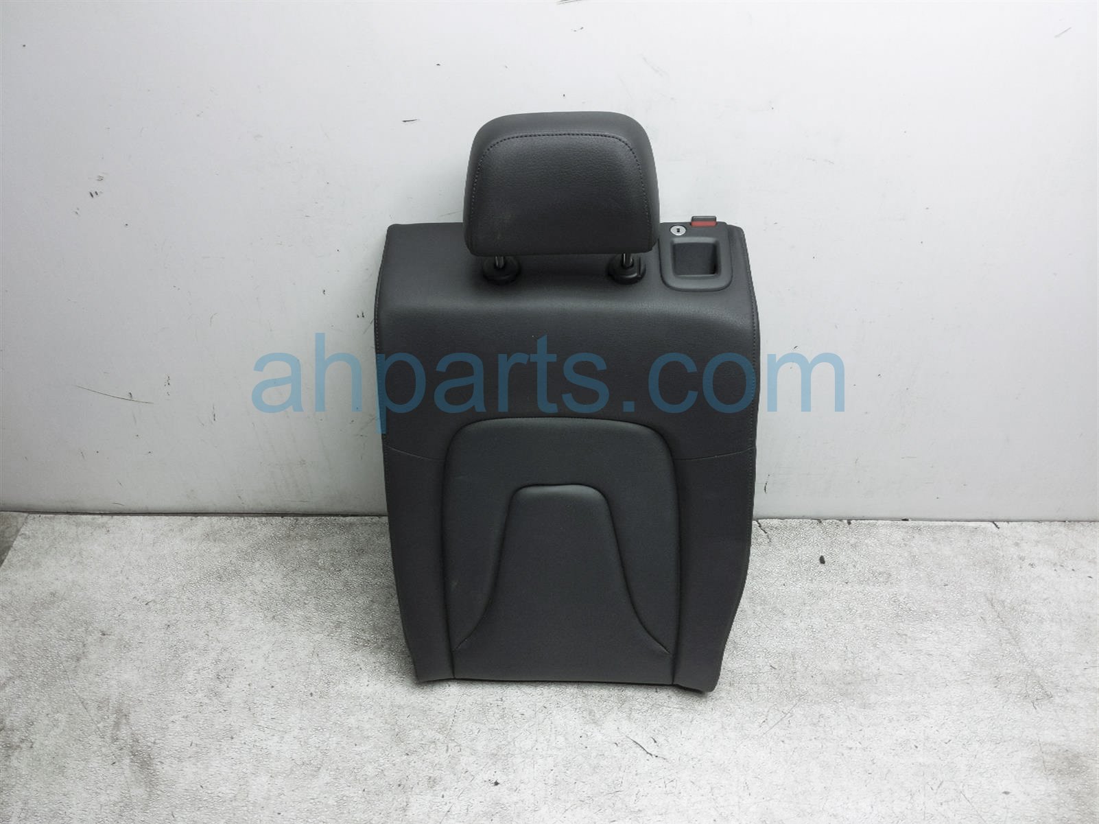 $120 Audi RR/LH SEAT TOP CUSHION - BLACK LTHR $120 Audi RR/LH SEAT TOP CUSHION - BLACK LTHR