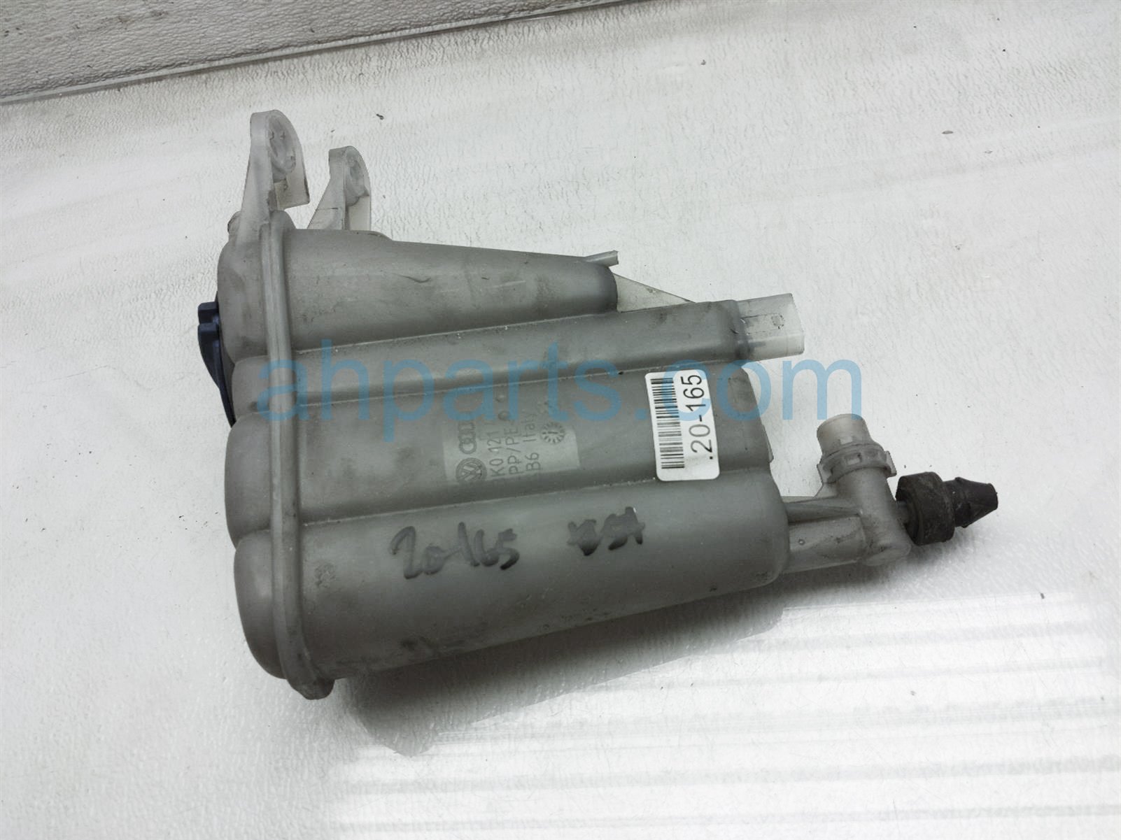 $30 Audi COOLANT OVERFLOW RESERVOIR TANK $30 Audi COOLANT OVERFLOW RESERVOIR TANK