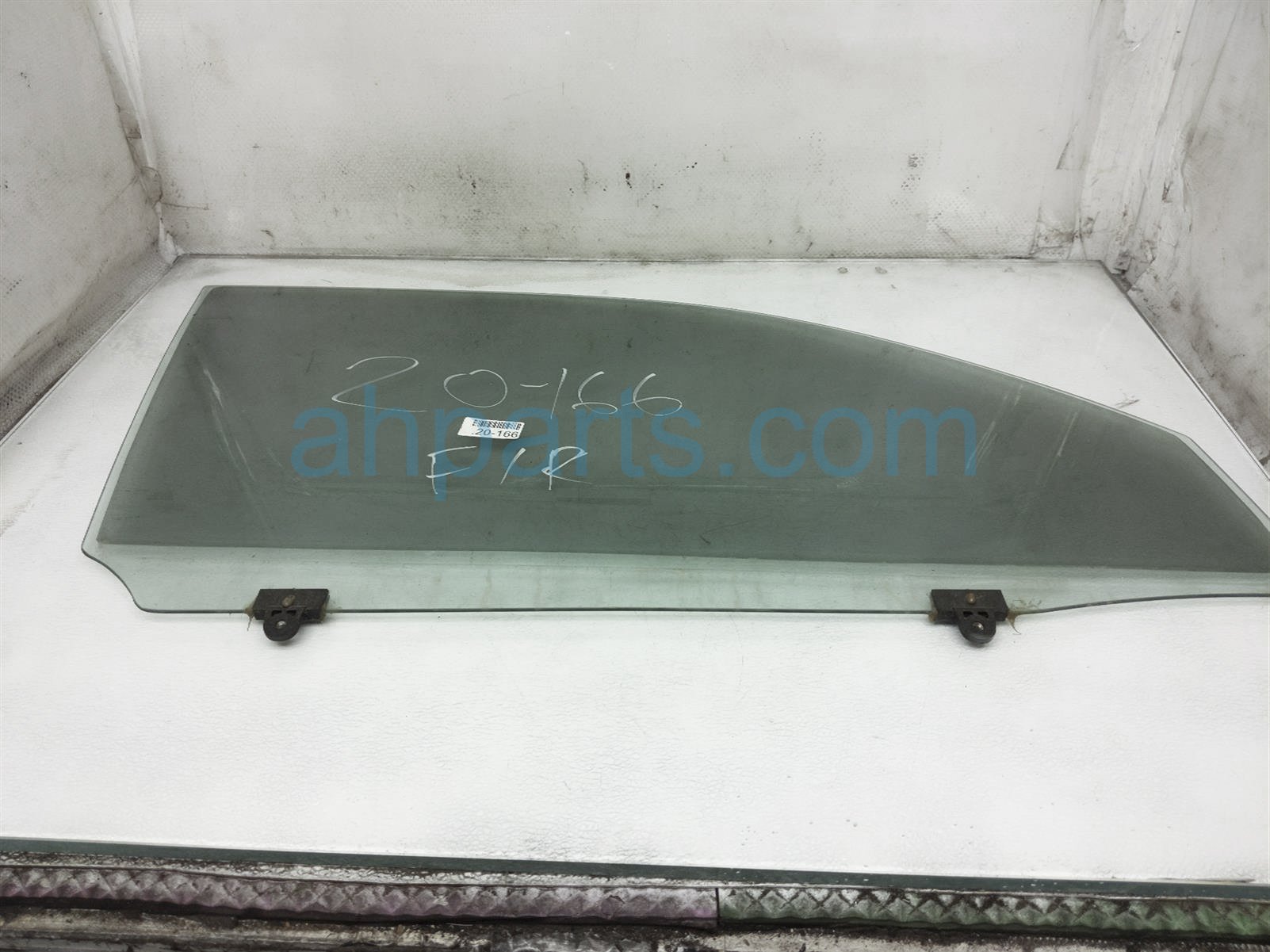 $50 Toyota FR/RH DOOR GLASS WINDOW $50 Toyota FR/RH DOOR GLASS WINDOW