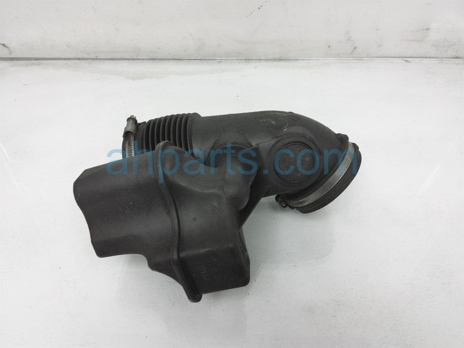 $15 BMW AIR CLEANER INTAKE BOOT $15 BMW AIR CLEANER INTAKE BOOT
