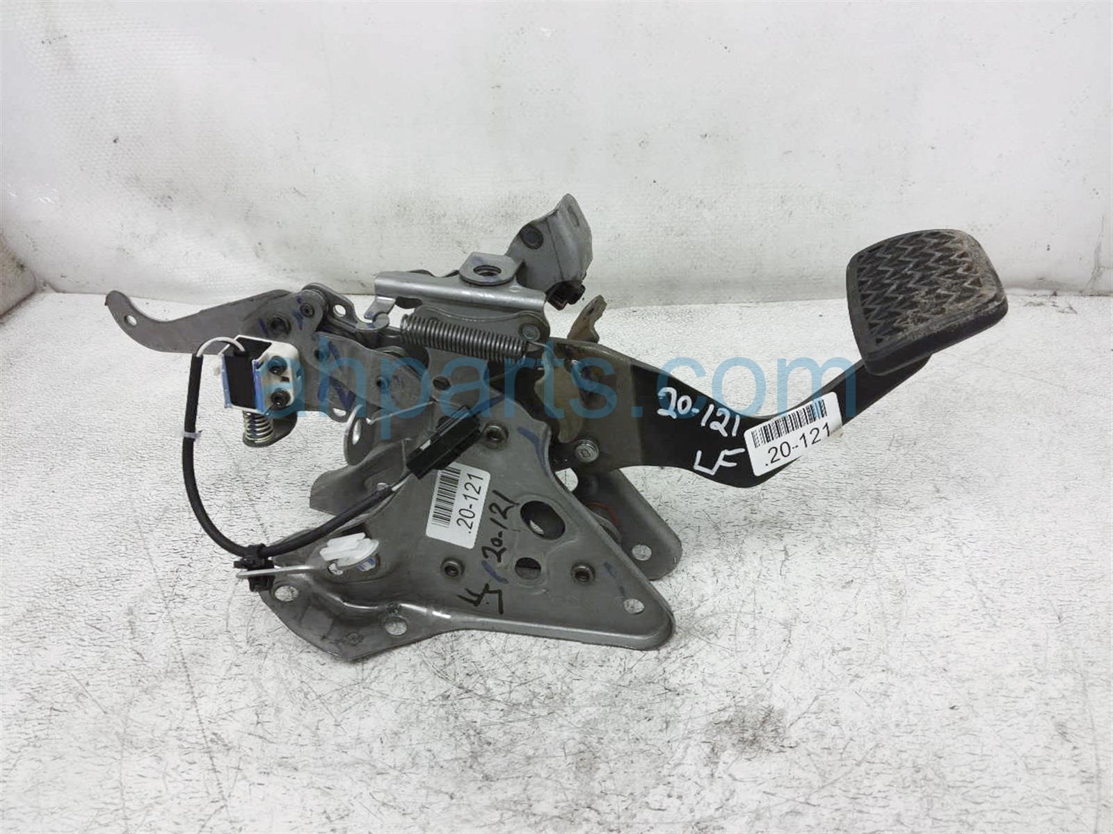 $35 Toyota BRAKE PEDAL ASSY $35 Toyota BRAKE PEDAL ASSY