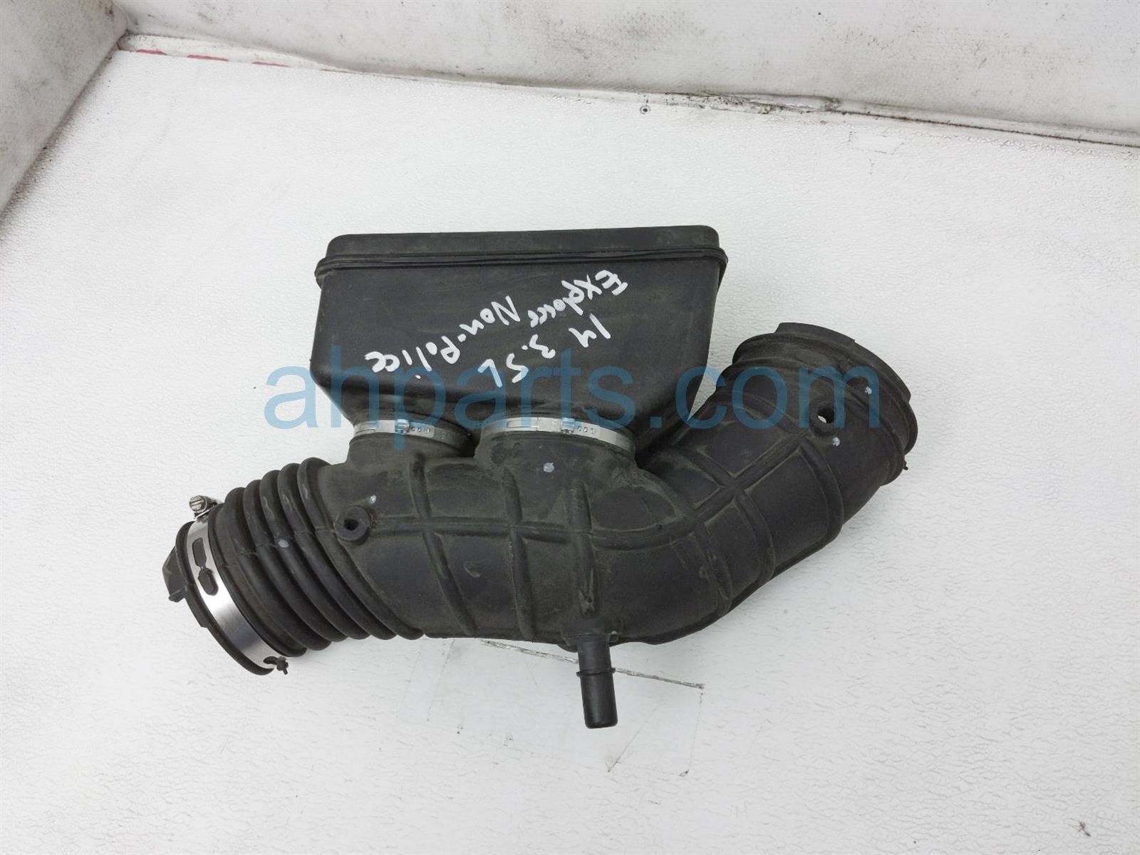 $35 Ford 3.5 AIR INLET TUBE