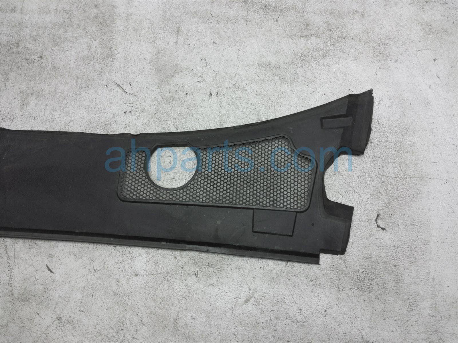 Sold 2011 Audi A6 Audi Windshield Cover Cowl Grille 4F1-819-447-A-01C,