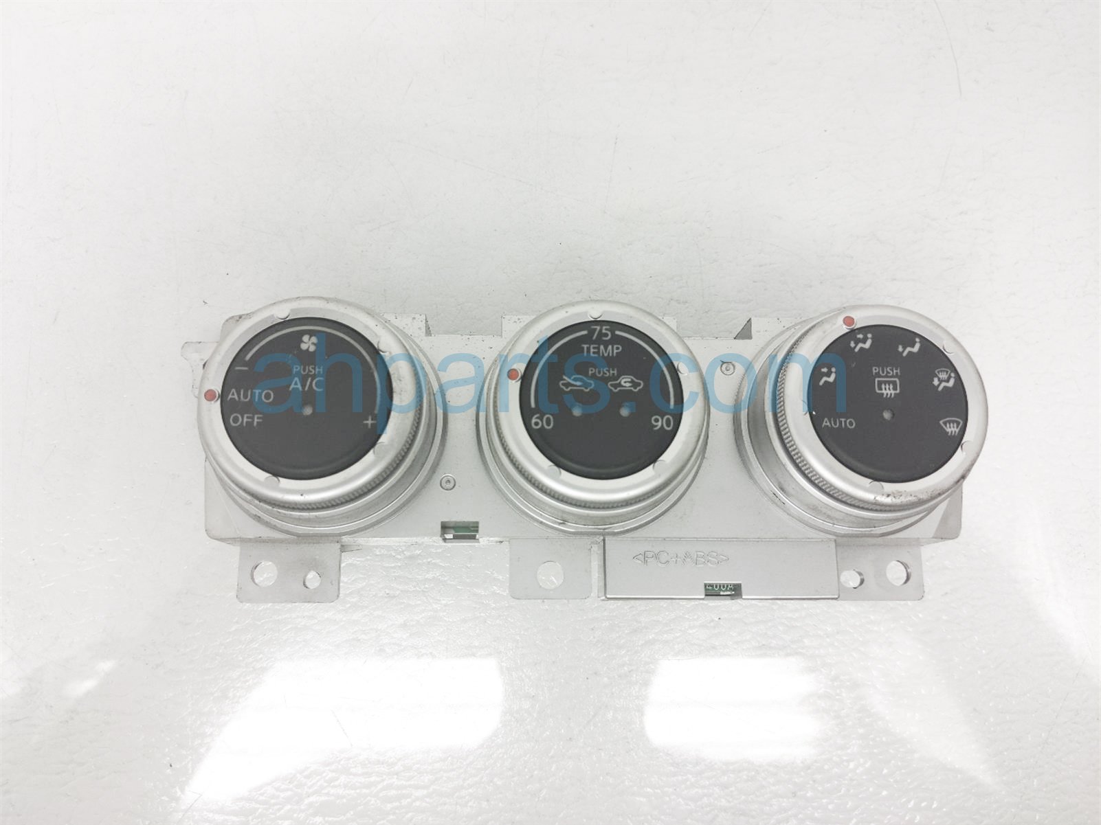 $25 Nissan HEATER/AC CONTROL(ON DASH) $25 Nissan HEATER/AC CONTROL(ON DASH)