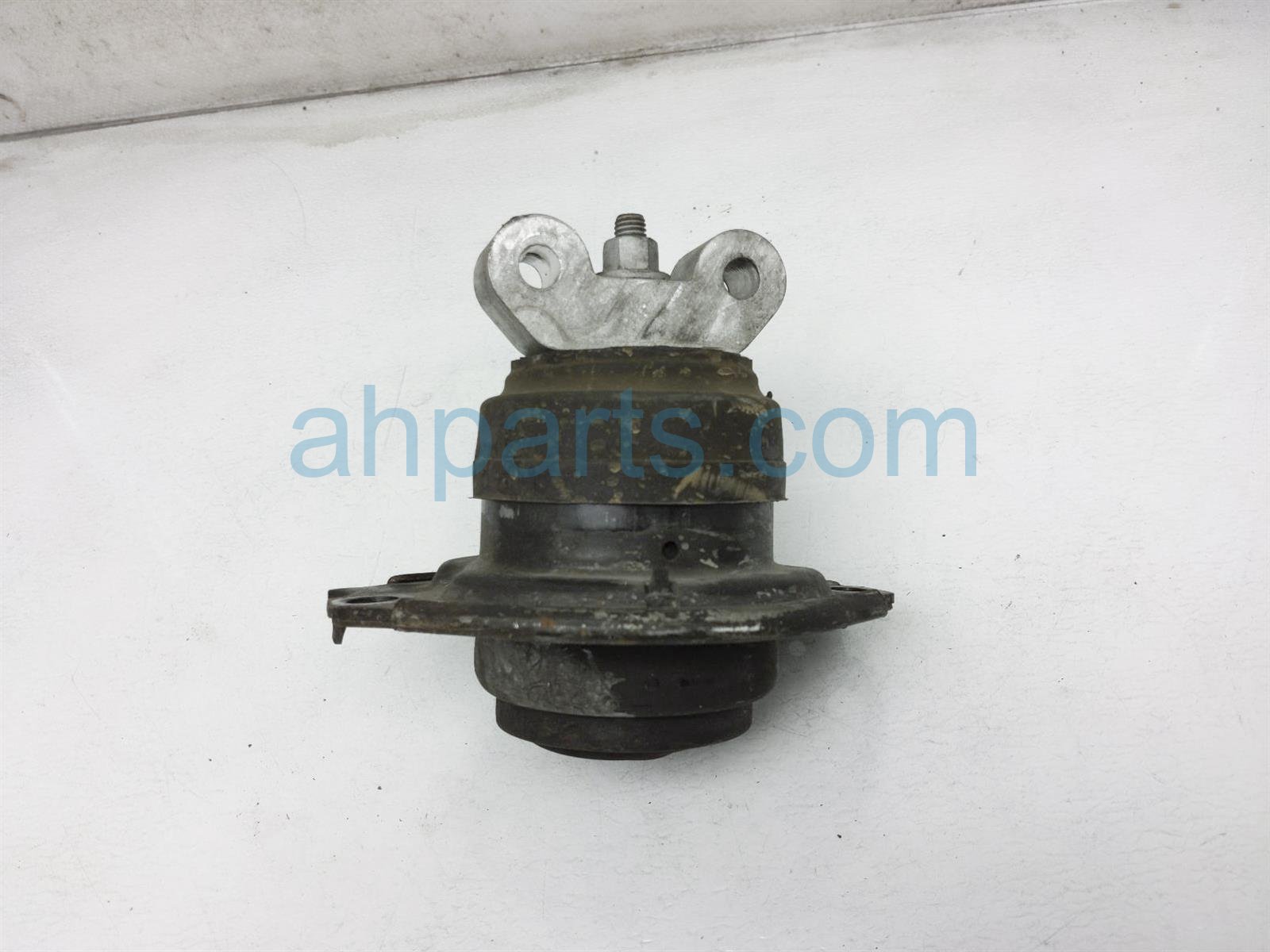 $30 Dodge RH ENGINE MOUNT 5.7L AT $30 Dodge RH ENGINE MOUNT 5.7L AT