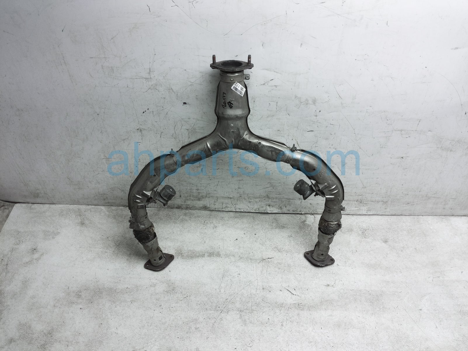 $80 Nissan DOWNPIPE Y PIPE $80 Nissan DOWNPIPE Y PIPE