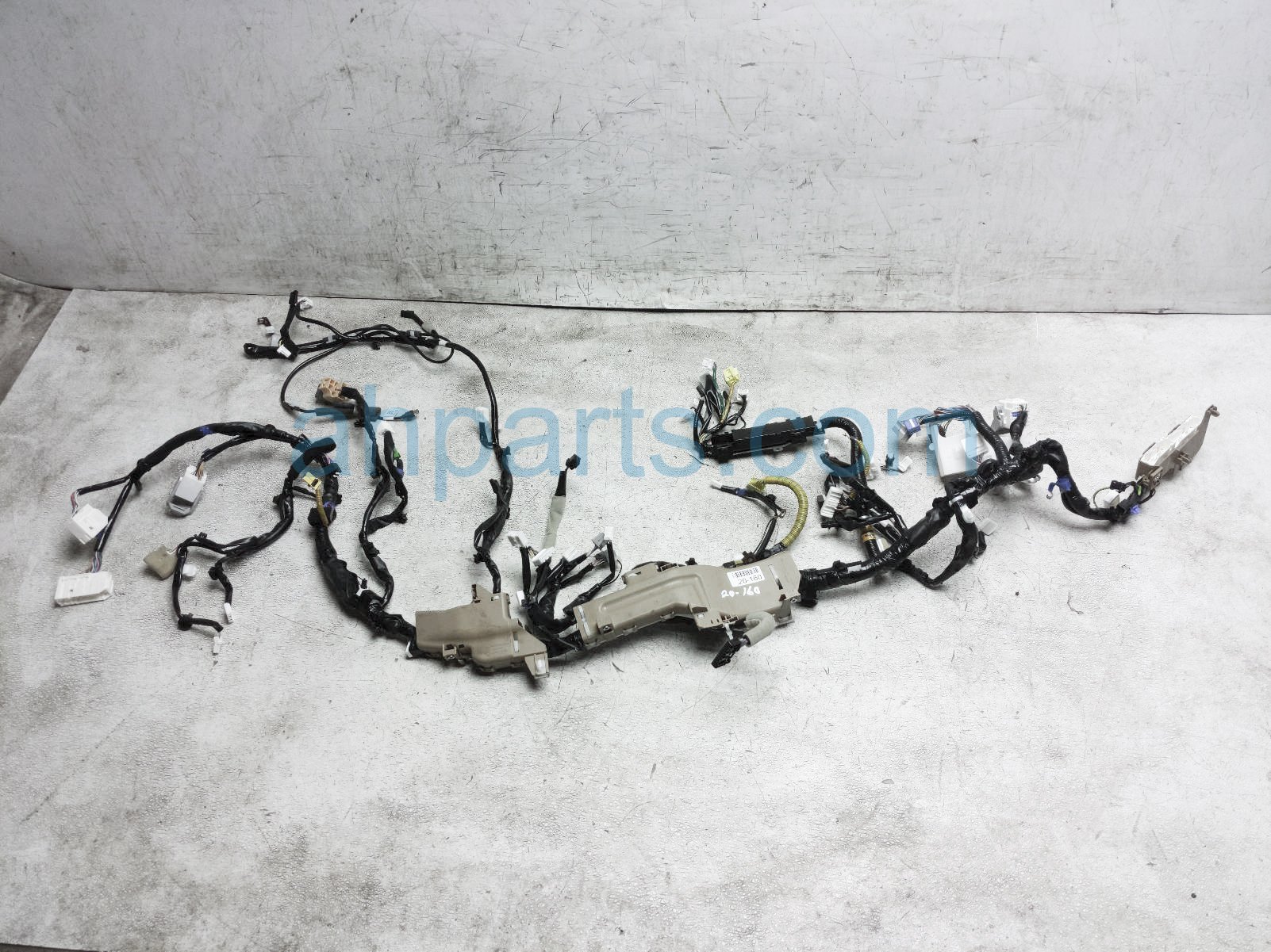 $100 Subaru UNDER DASH HARNESS $100 Subaru UNDER DASH HARNESS