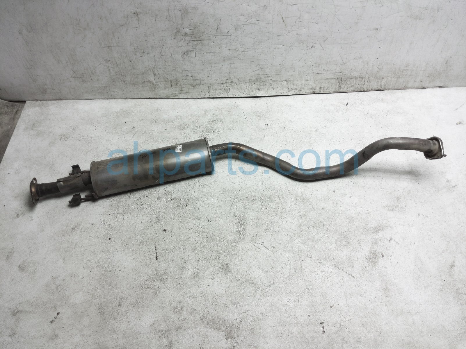 $50 Nissan EXHAUST MID PIPE $50 Nissan EXHAUST MID PIPE