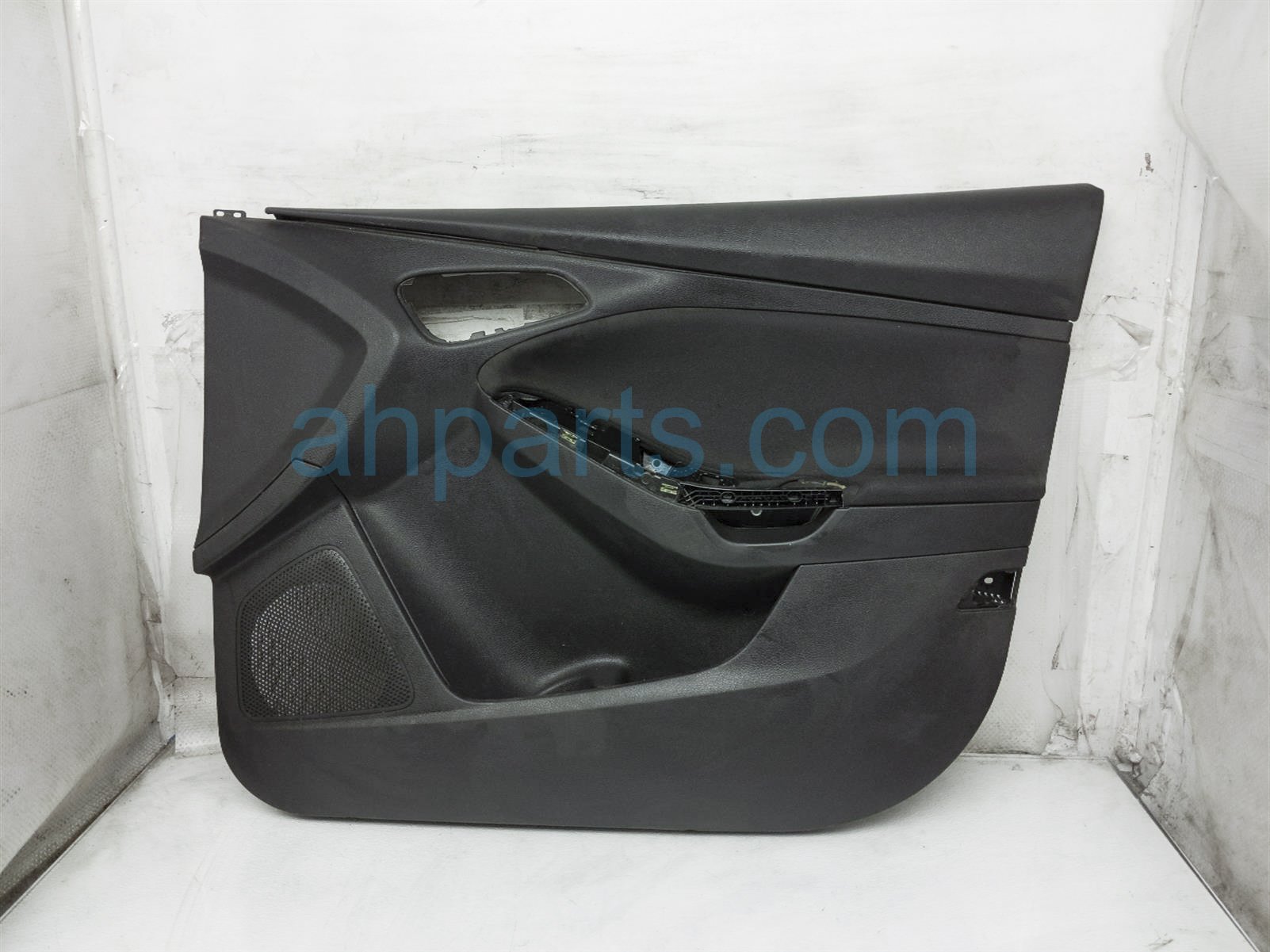 $115 Ford FR/RH DOOR TRIM PANEL - BLACK $115 Ford FR/RH DOOR TRIM PANEL - BLACK