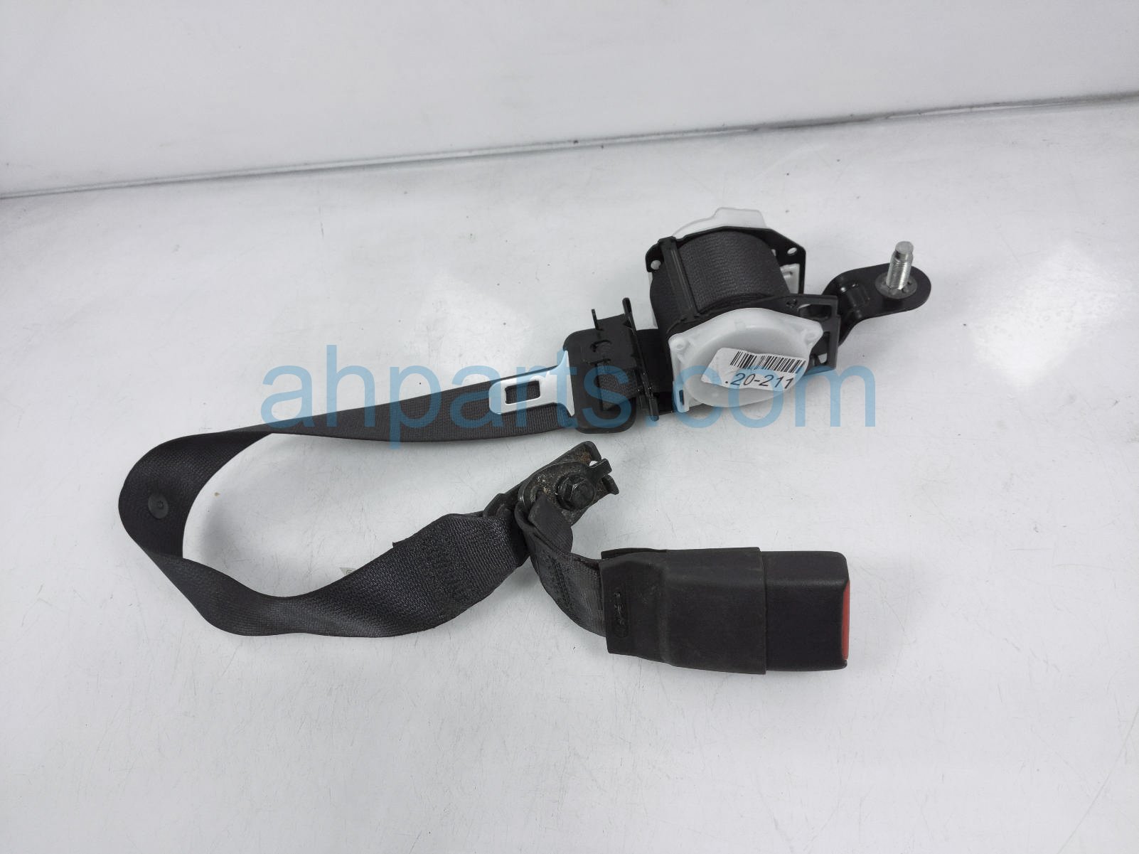 $30 Acura 2ND ROW MID SEAT BELT - BLACK $30 Acura 2ND ROW MID SEAT BELT - BLACK